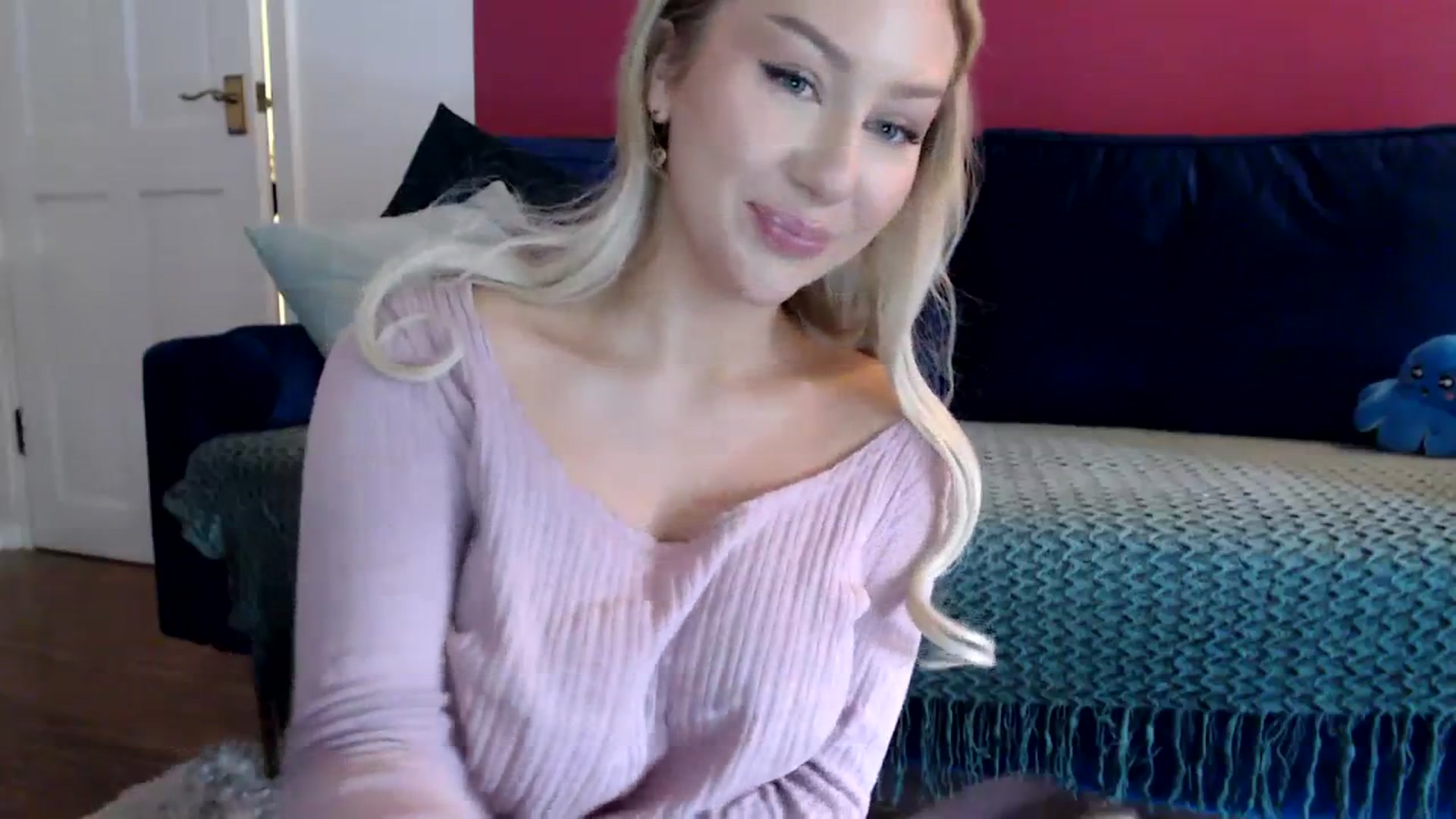 Gallery image thumbnail from PetiteAvax's myfreecams stream on, 01/09/2024, 15:45 image 6 of 20