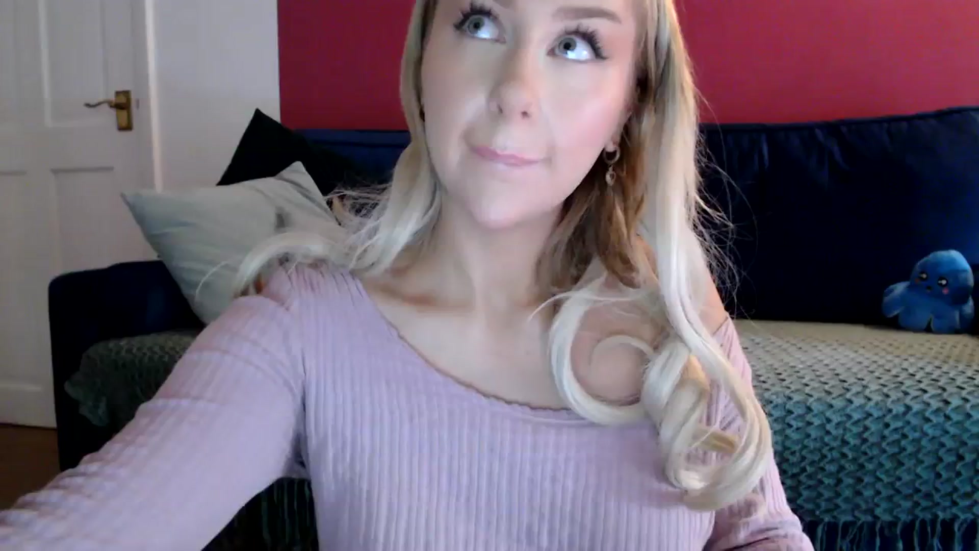 Gallery image thumbnail from PetiteAvax's myfreecams stream on, 01/09/2024, 15:45 image 17 of 20