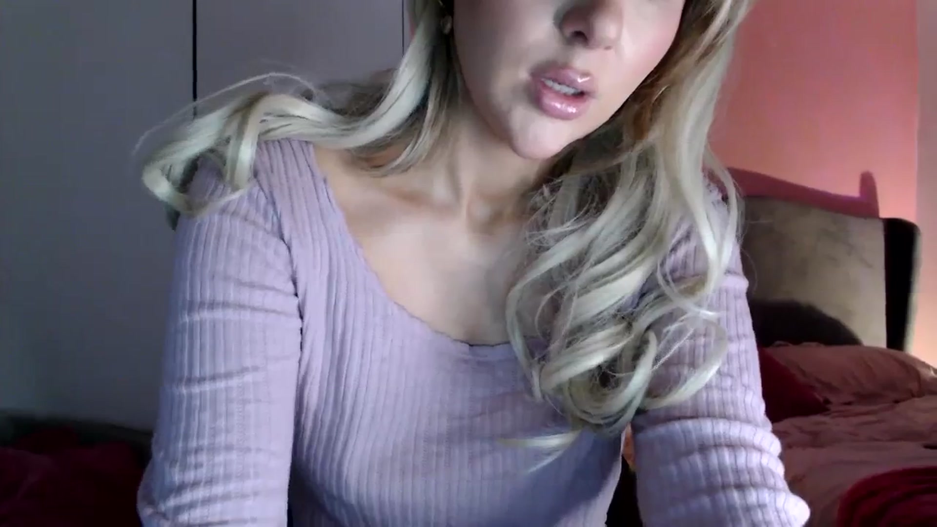 Gallery image thumbnail from PetiteAvax's myfreecams stream on, 01/09/2024, 18:41 image 3 of 20