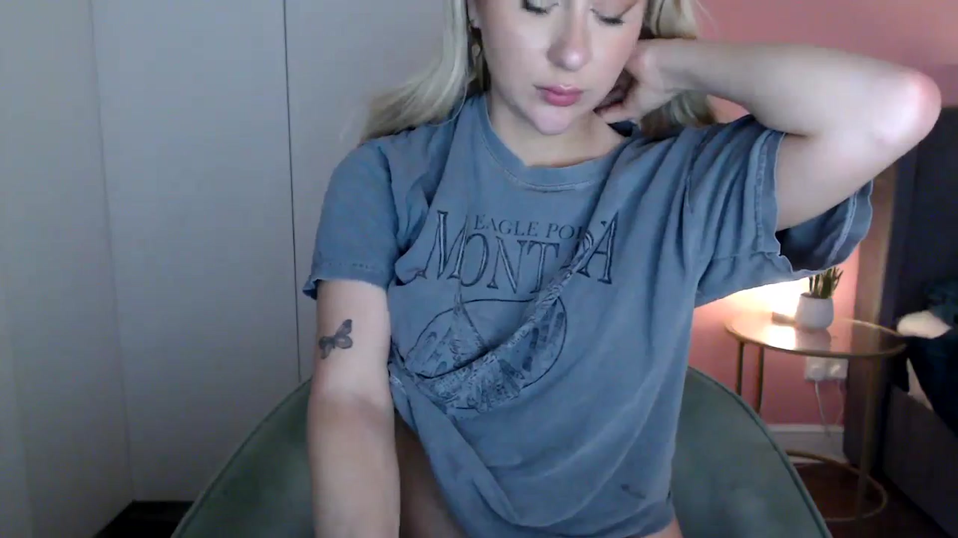 Gallery image thumbnail from PetiteAvax's myfreecams stream on, 01/22/2024, 24:28 image 15 of 20
