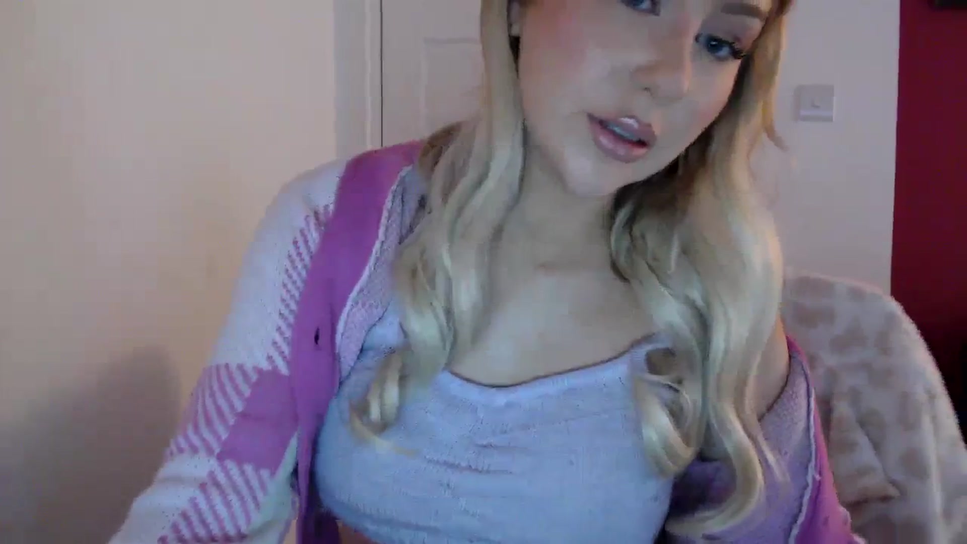 Gallery image thumbnail from PetiteAvax's myfreecams stream on, 02/10/2024, 16:13 image 10 of 20