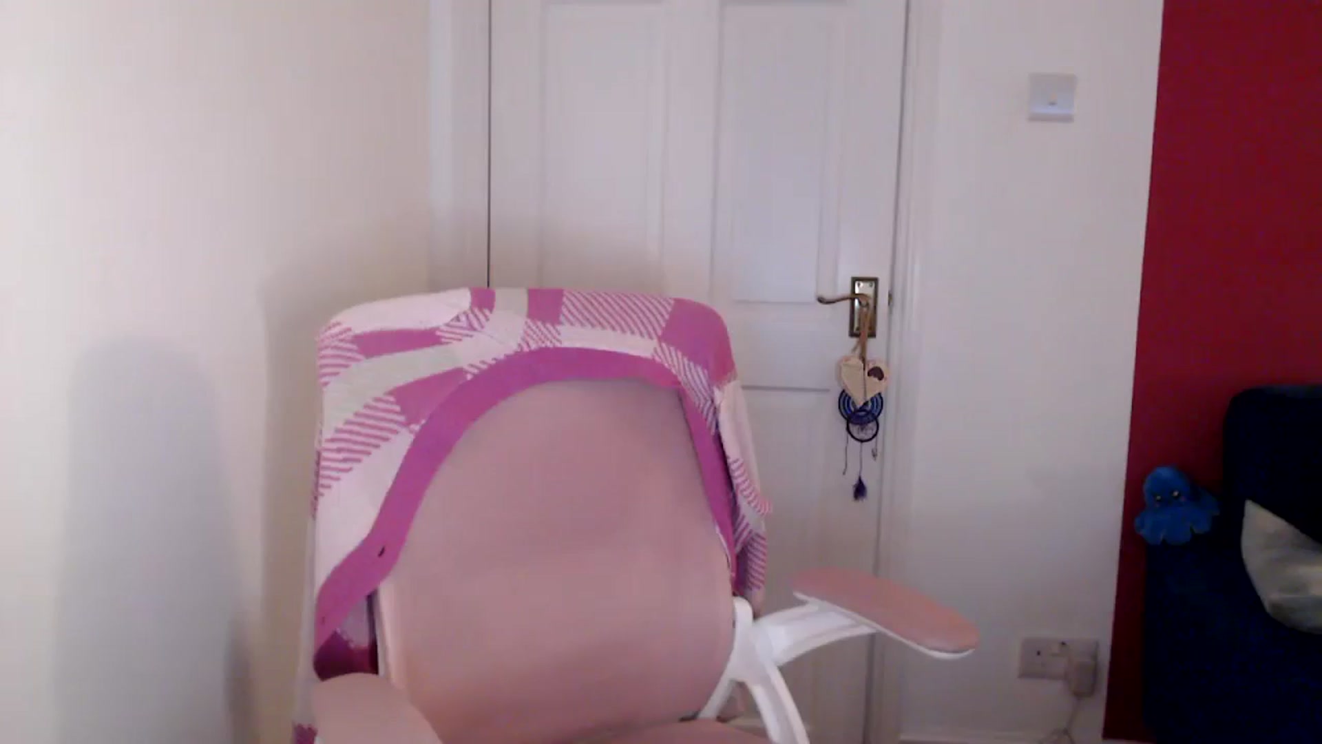 Gallery image thumbnail from PetiteAvax's myfreecams stream on, 02/13/2024, 18:23 image 16 of 20