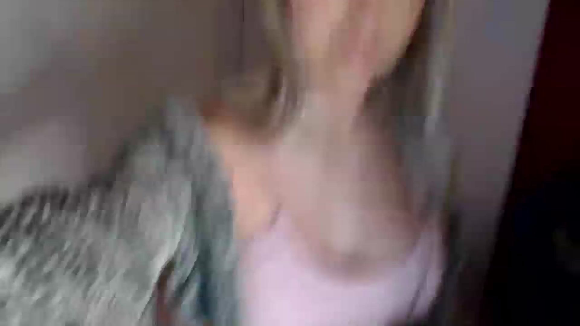 Gallery image thumbnail from PetiteAvax's myfreecams stream on, 02/13/2024, 18:23 image 12 of 20