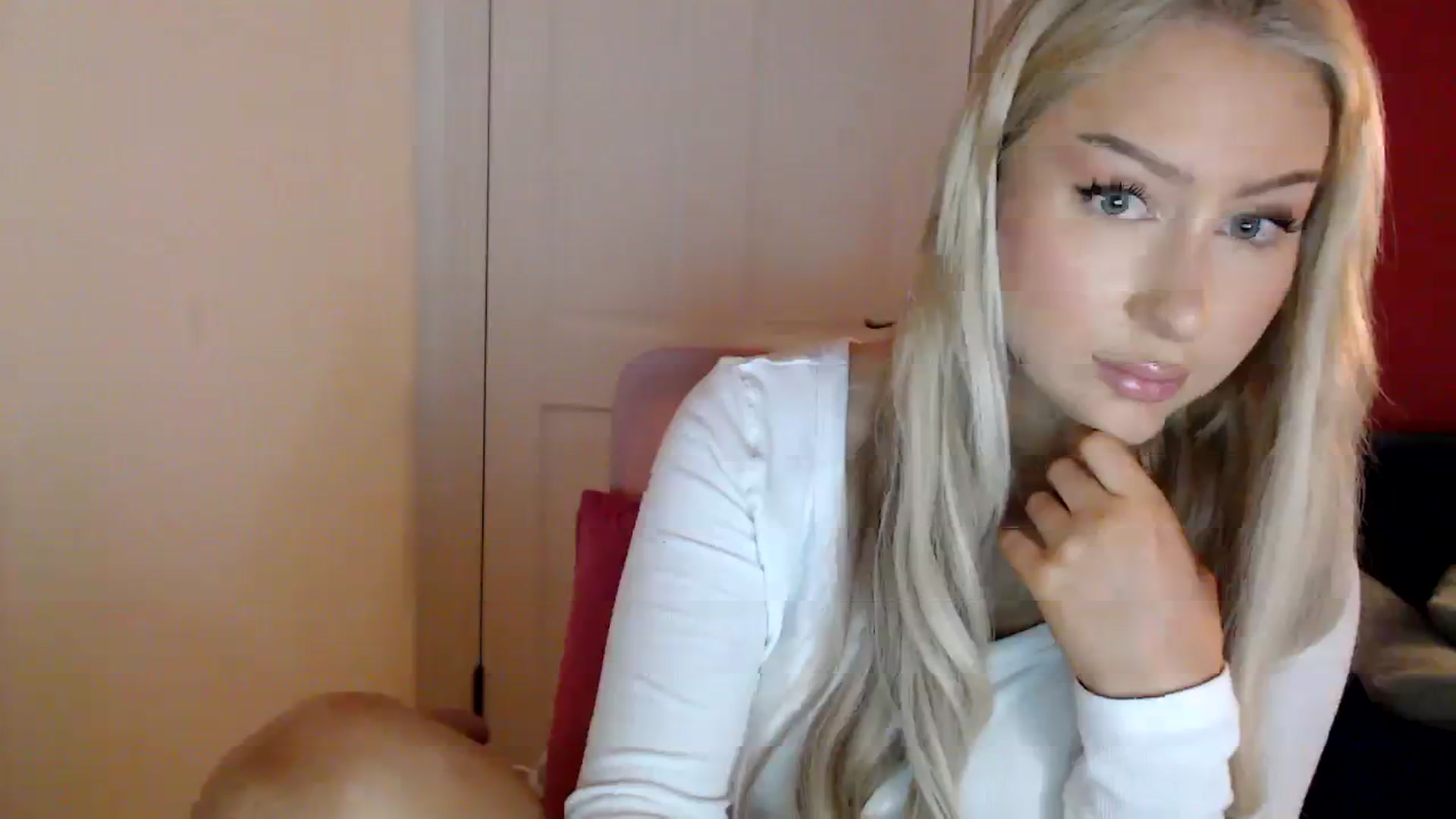 Gallery image thumbnail from PetiteAvax's myfreecams stream on, 02/14/2024, 17:36 image 2 of 20