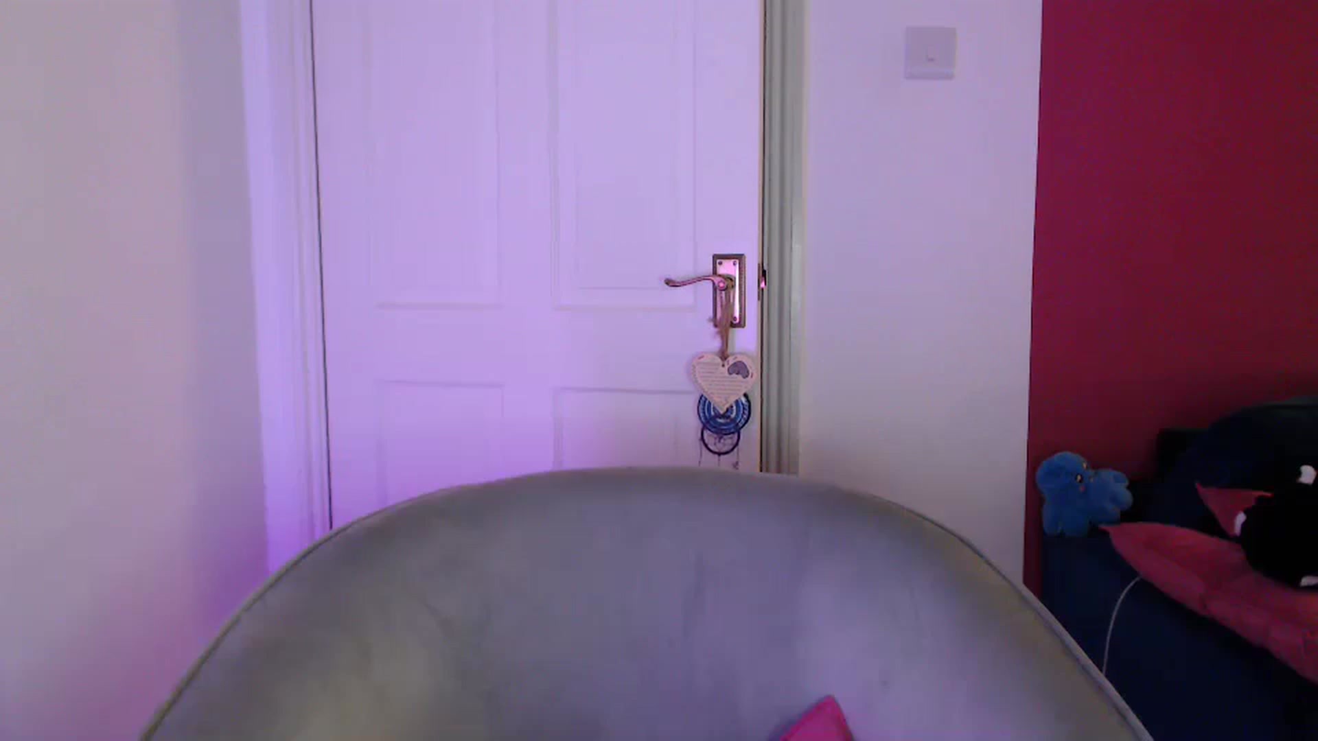 Gallery image thumbnail from PetiteAvax's myfreecams stream on, 02/27/2024, 21:12 image 18 of 20