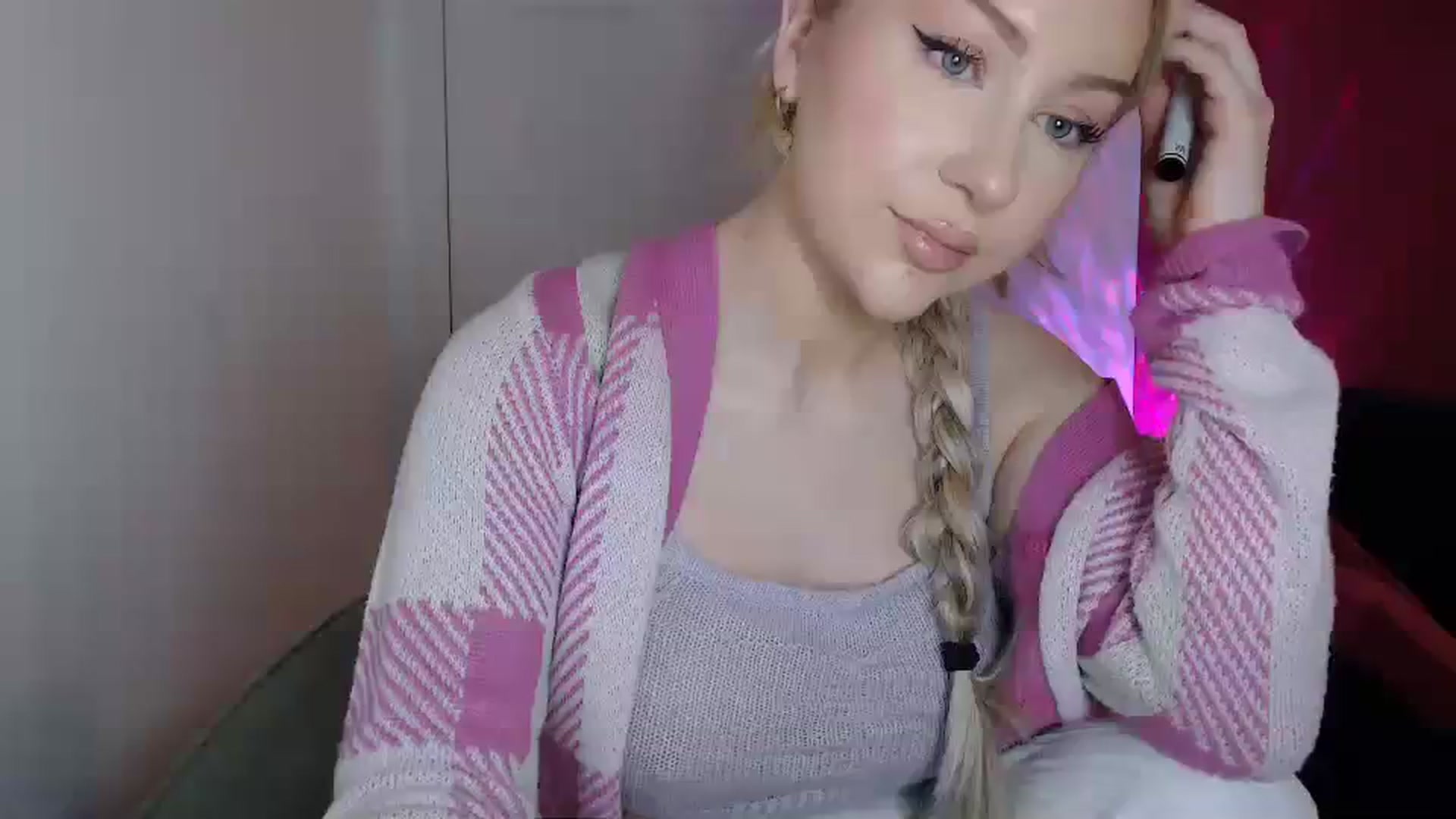 Gallery image thumbnail from PetiteAvax's myfreecams stream on, 02/29/2024, 18:14 image 3 of 20