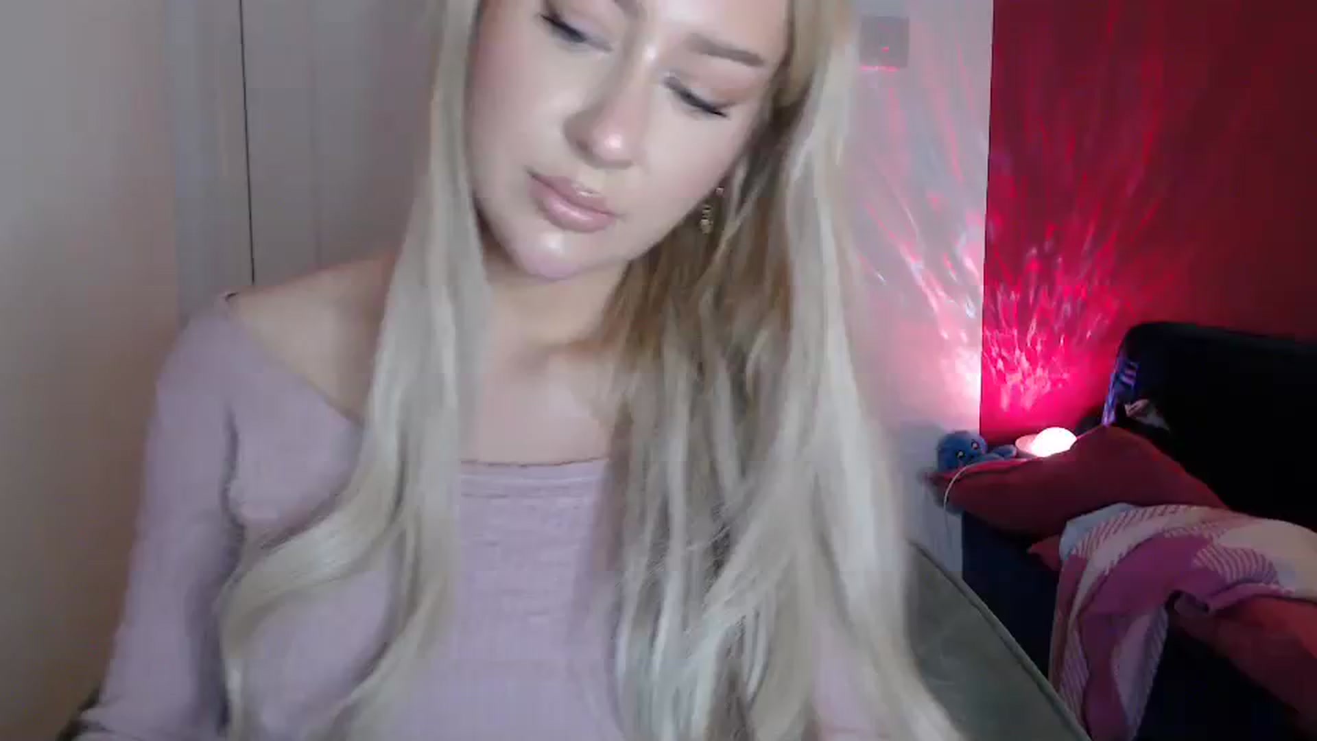 Gallery image thumbnail from PetiteAvax's myfreecams stream on, 03/03/2024, 19:17 image 20 of 20