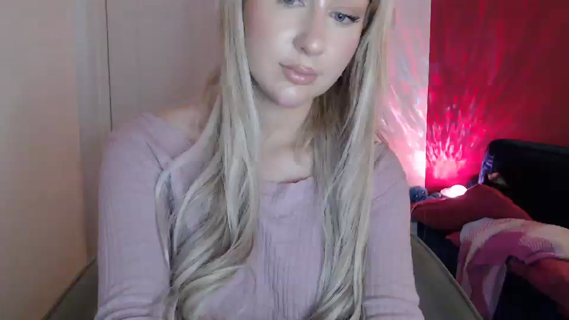 Gallery image thumbnail from PetiteAvax's myfreecams stream on, 03/03/2024, 19:17 image 9 of 20