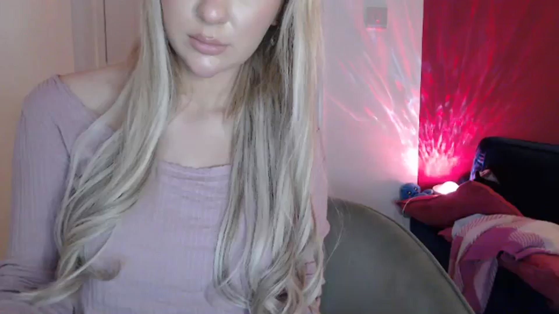 Gallery image thumbnail from PetiteAvax's myfreecams stream on, 03/03/2024, 19:17 image 10 of 20
