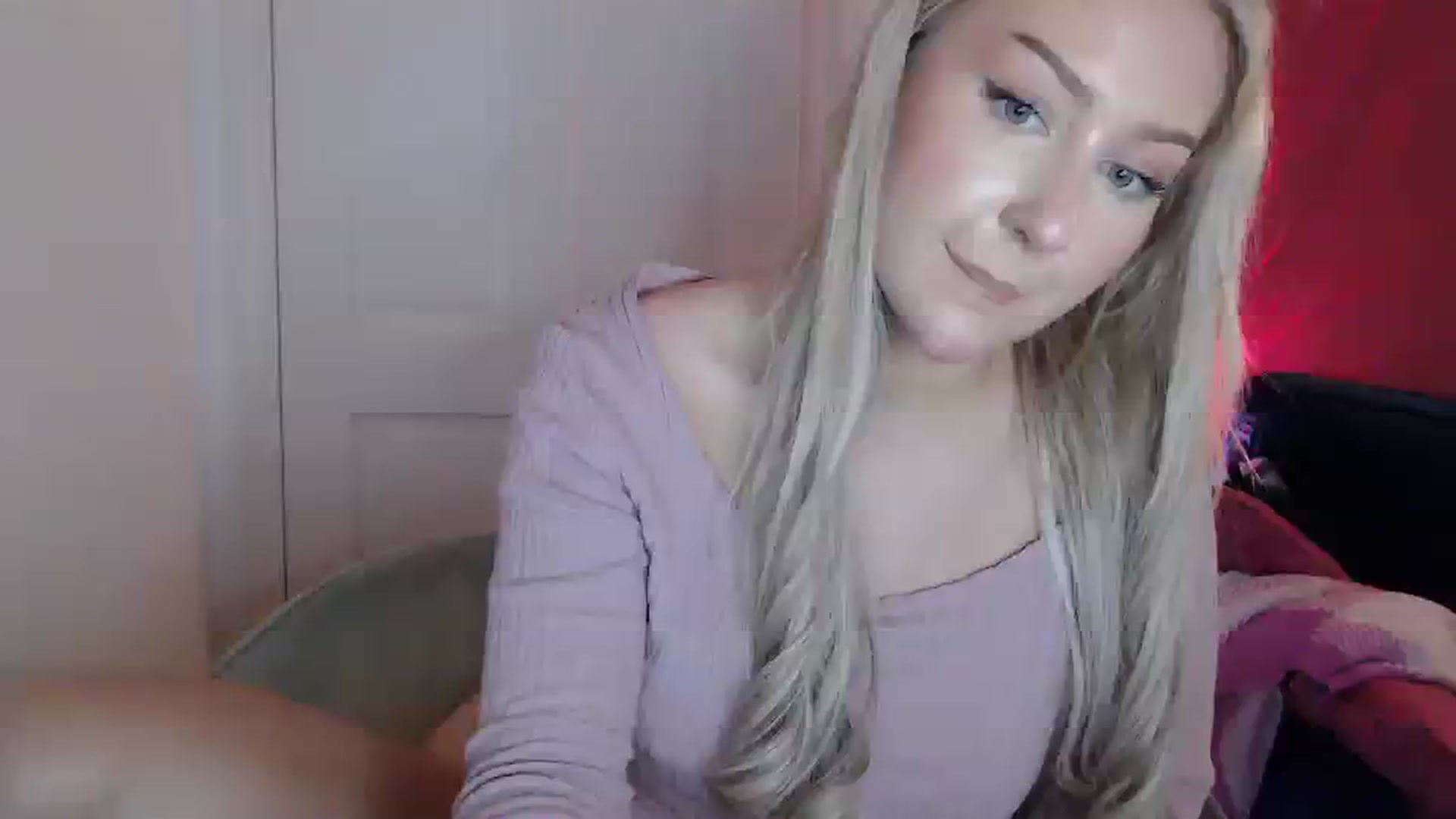 Gallery image thumbnail from PetiteAvax's myfreecams stream on, 03/03/2024, 19:17 image 2 of 20