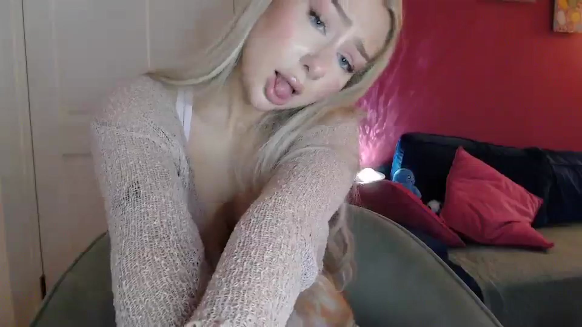 Gallery image thumbnail from PetiteAvax's myfreecams stream on, 03/05/2024, 17:27 image 13 of 20