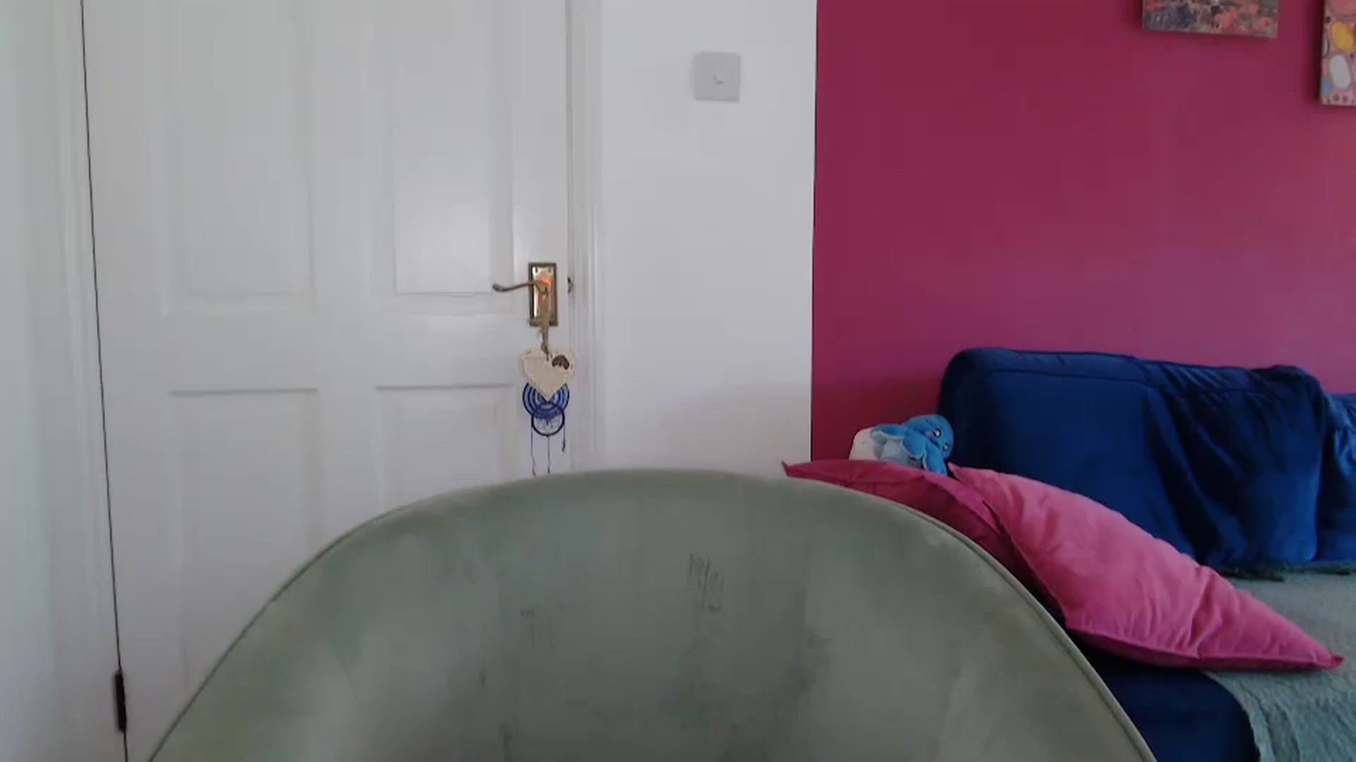 Gallery image thumbnail from PetiteAvax's myfreecams stream on, 03/09/2024, 14:51 image 7 of 20