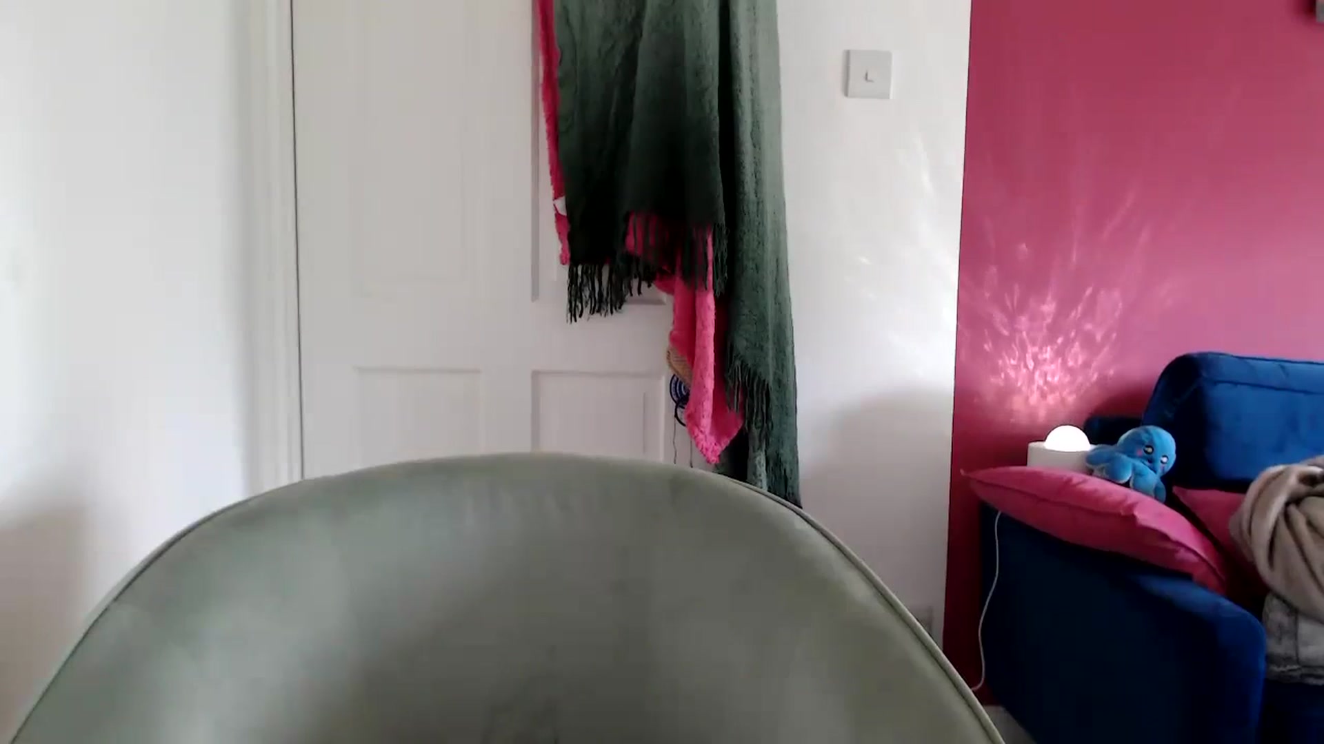 Gallery image thumbnail from PetiteAvax's myfreecams stream on, 03/15/2024, 14:02 image 2 of 20
