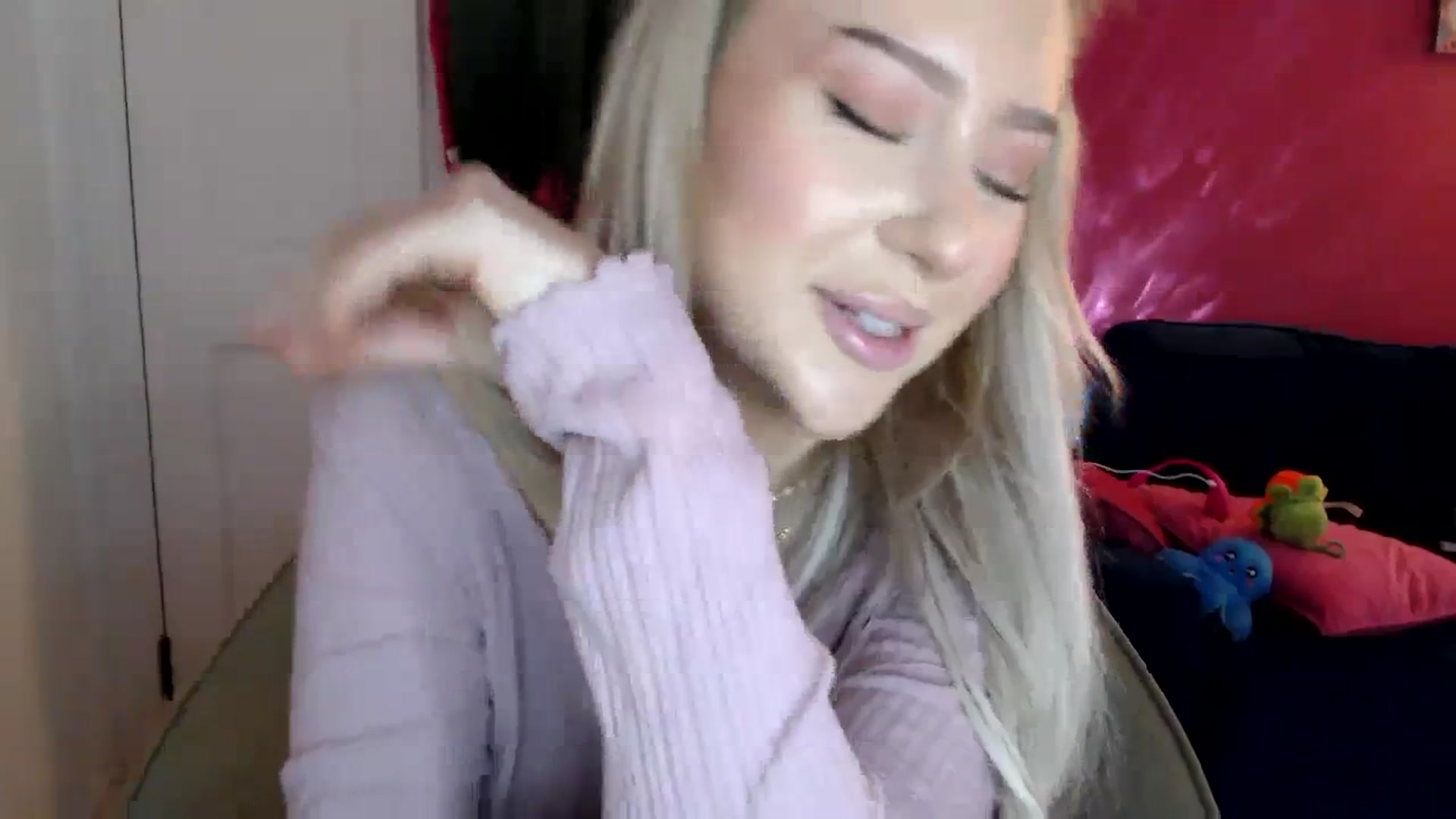 Gallery image thumbnail from PetiteAvax's myfreecams stream on, 03/16/2024, 16:49 image 8 of 20