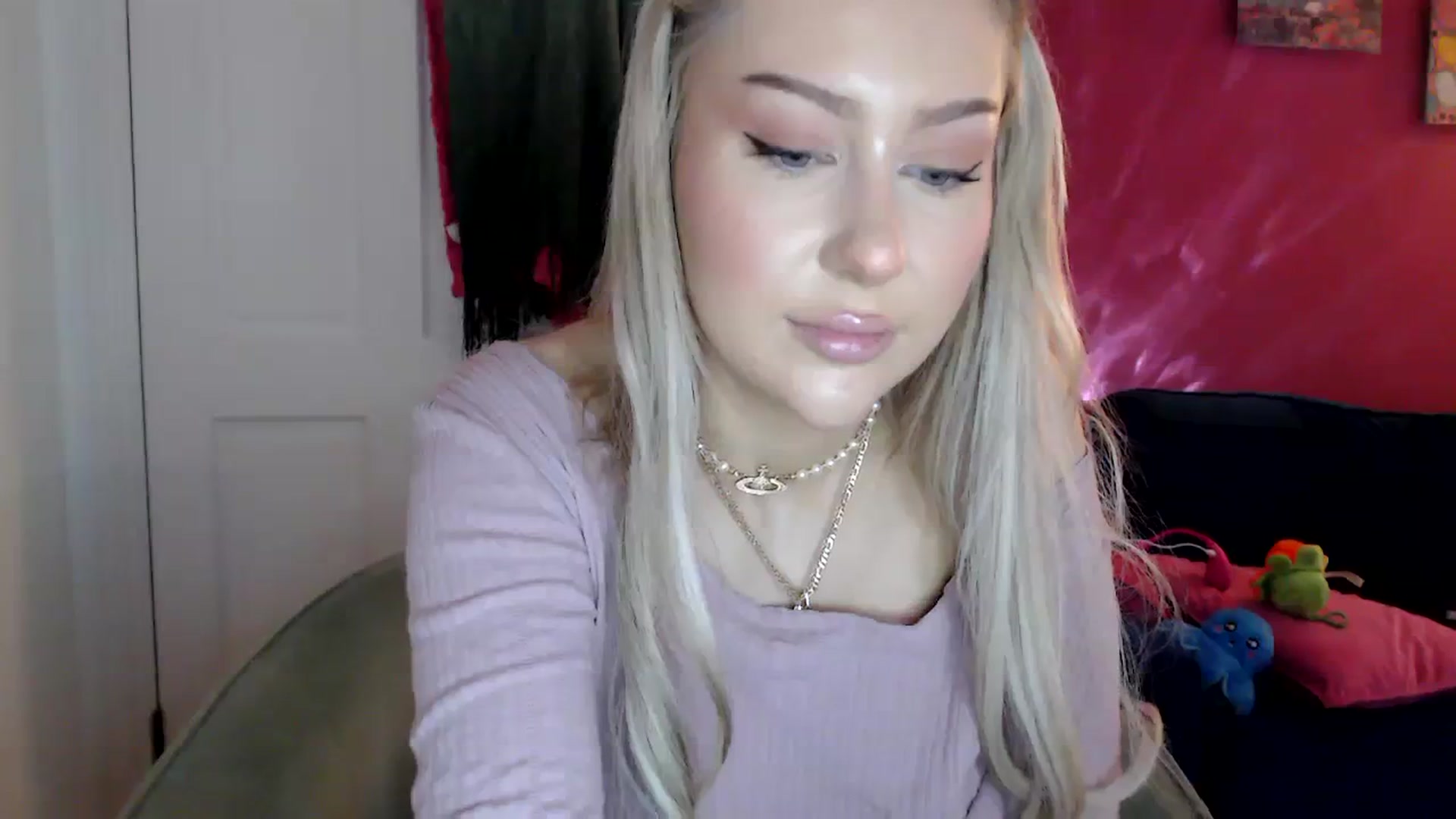 Gallery image thumbnail from PetiteAvax's myfreecams stream on, 03/16/2024, 16:49 image 15 of 20