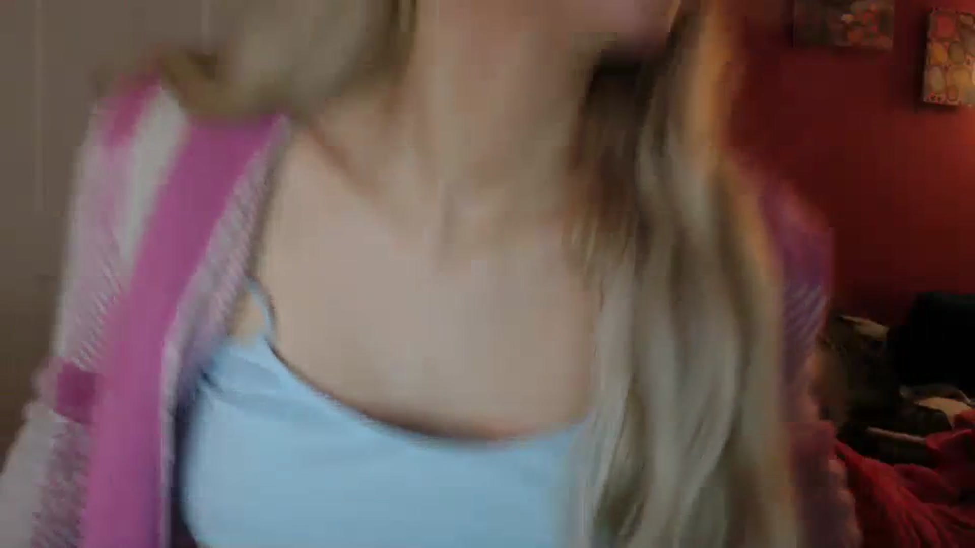 Gallery image thumbnail from PetiteAvax's myfreecams stream on, 04/03/2024, 19:27 image 15 of 20