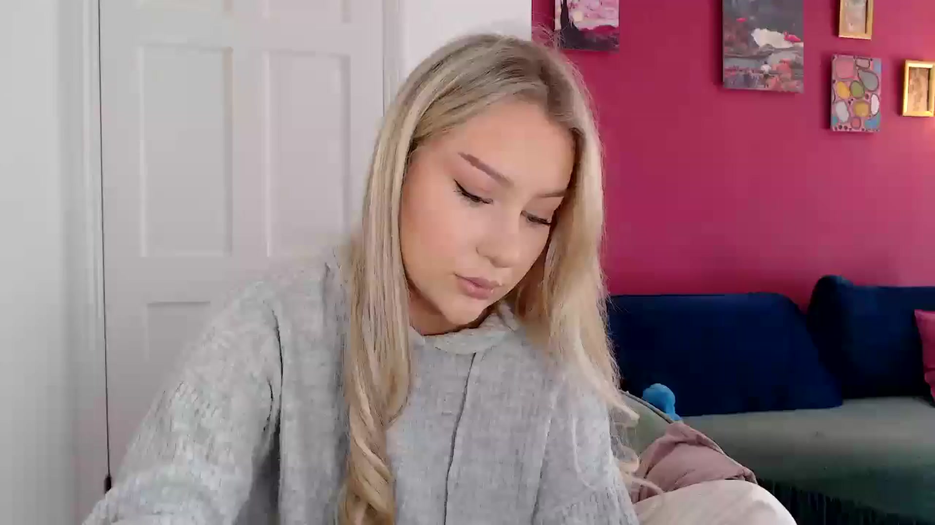 Gallery image thumbnail from PetiteAvax's myfreecams stream on, 04/21/2024, 13:17 image 4 of 20
