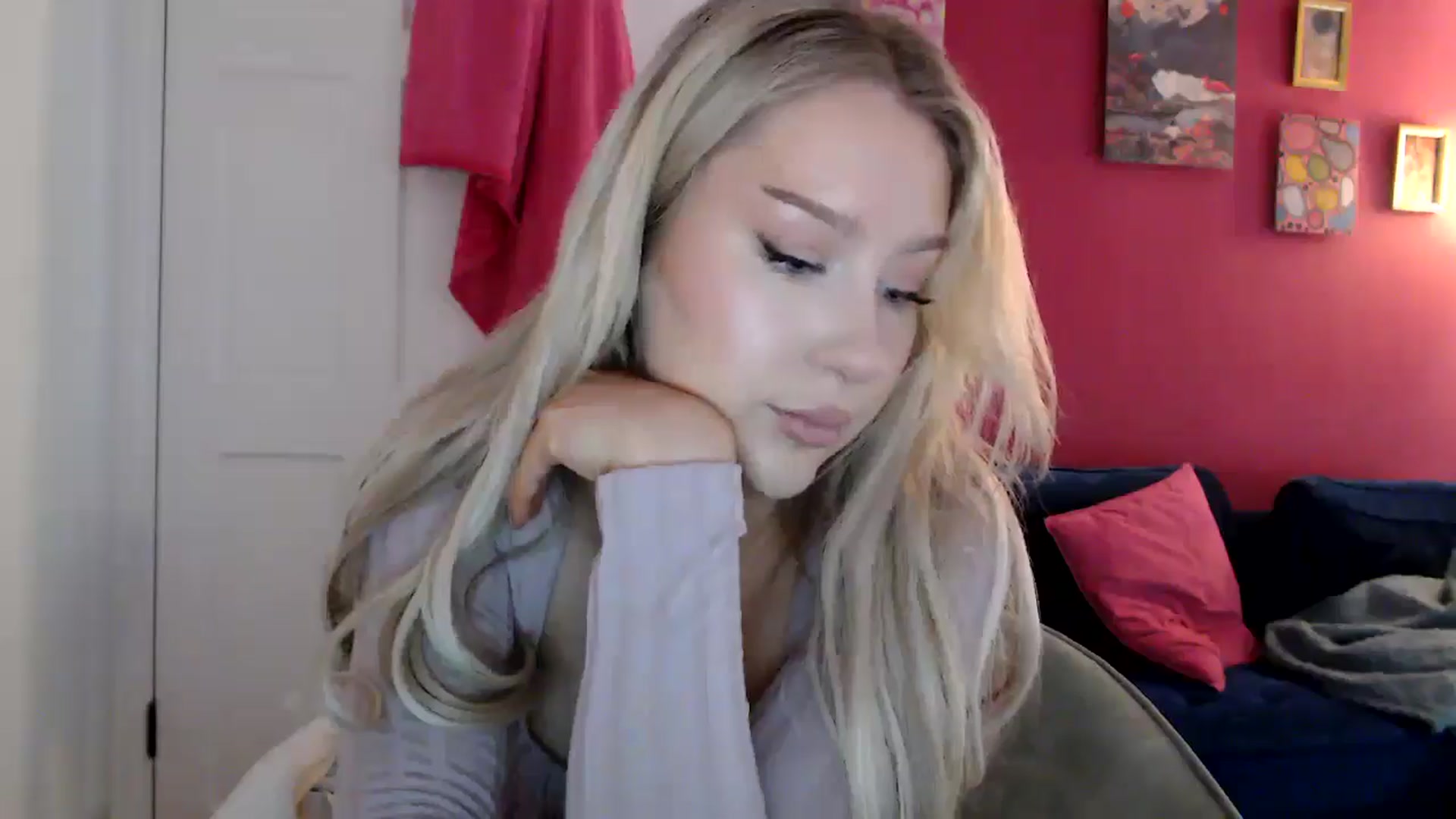 Gallery image thumbnail from PetiteAvax's myfreecams stream on, 04/26/2024, 17:02 image 2 of 20