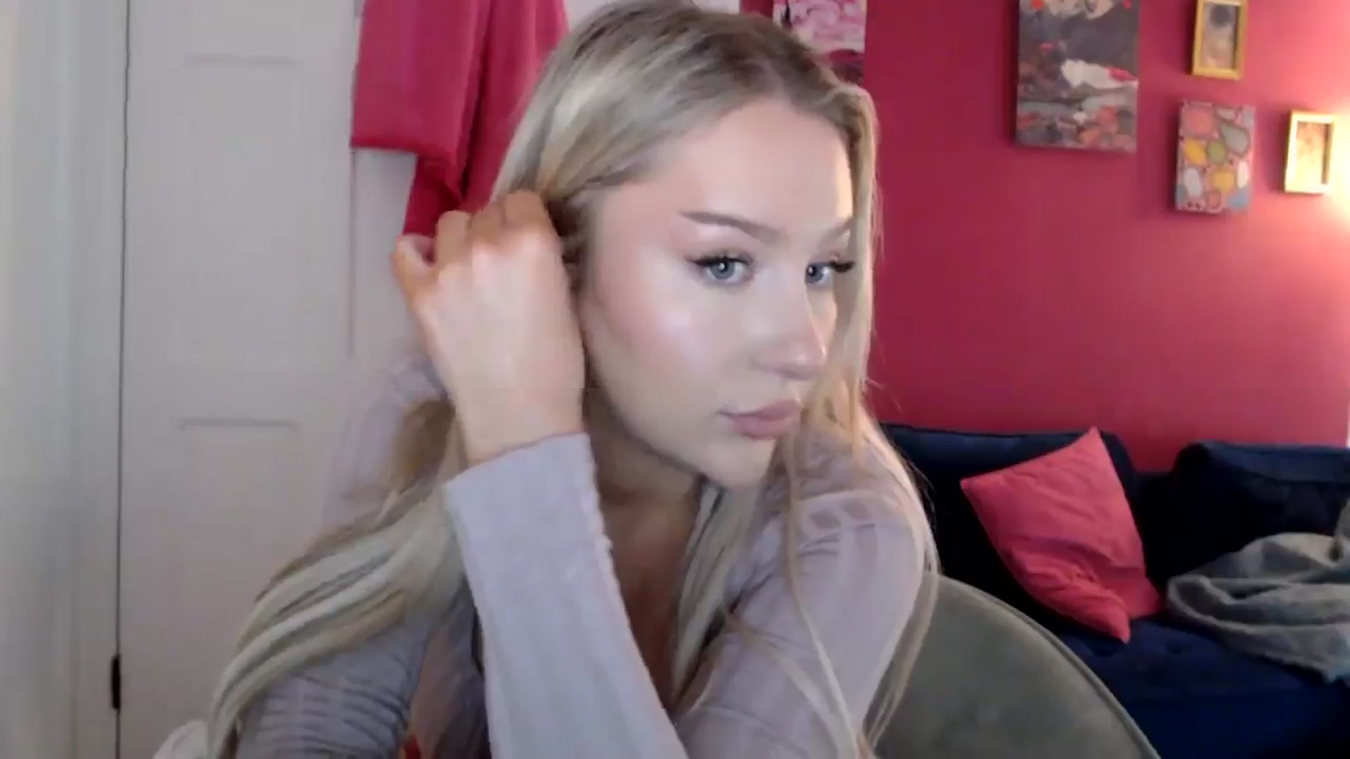Gallery image thumbnail from PetiteAvax's myfreecams stream on, 04/26/2024, 17:02 image 19 of 20