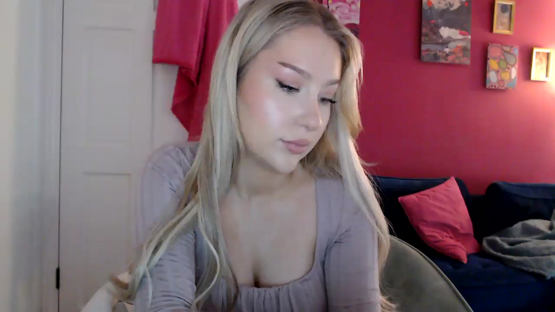 Gallery image thumbnail from PetiteAvax's myfreecams stream on, 04/26/2024, 17:02 image 4 of 20