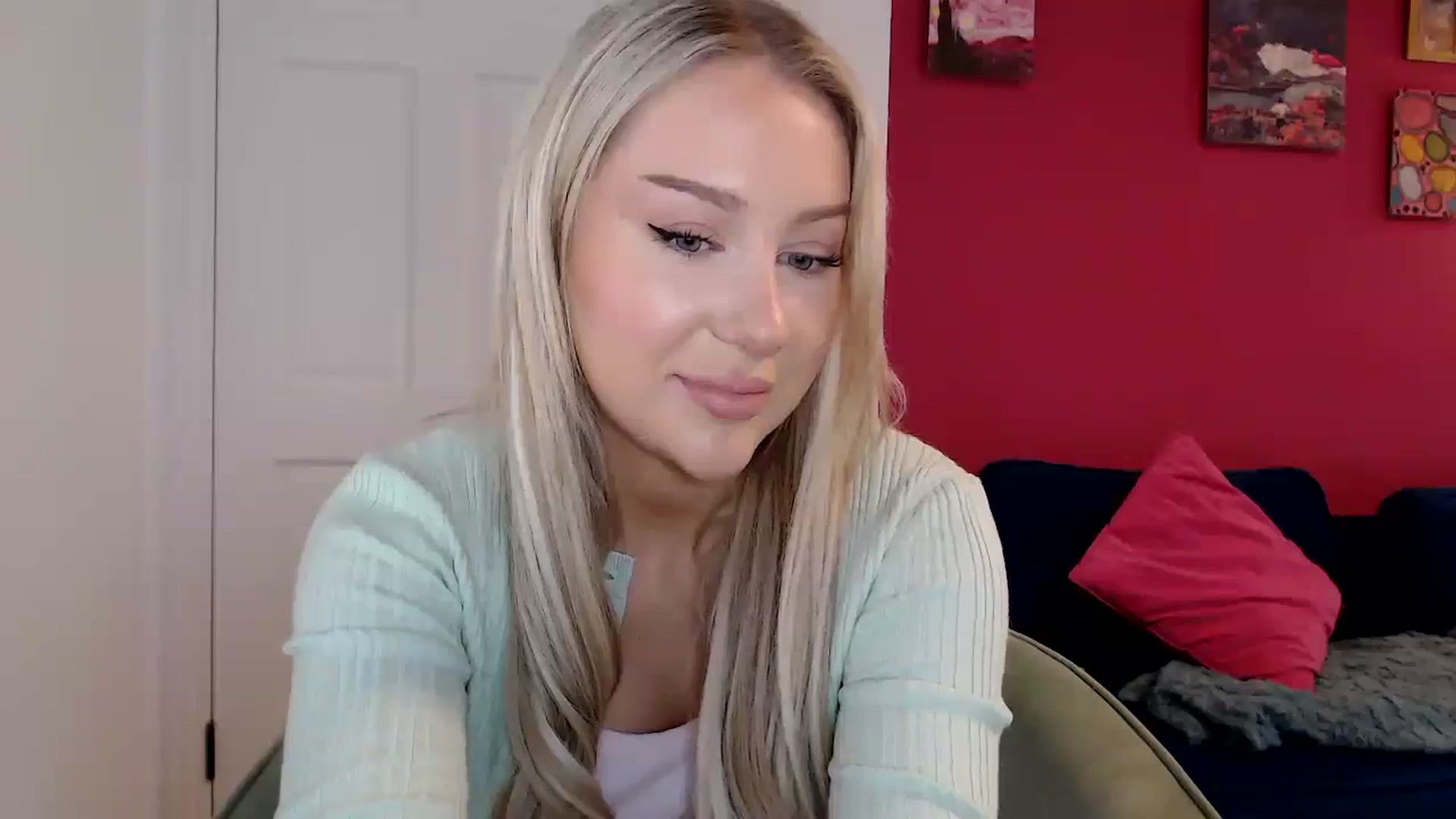 Gallery image thumbnail from PetiteAvax's myfreecams stream on, 04/27/2024, 11:41 image 3 of 20