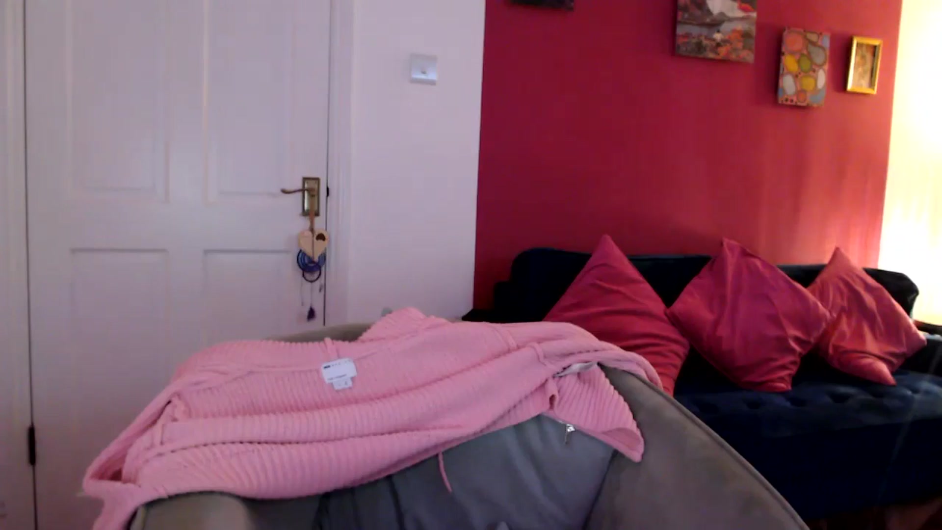 Gallery image thumbnail from PetiteAvax's myfreecams stream on, 05/02/2024, 19:39 image 15 of 20