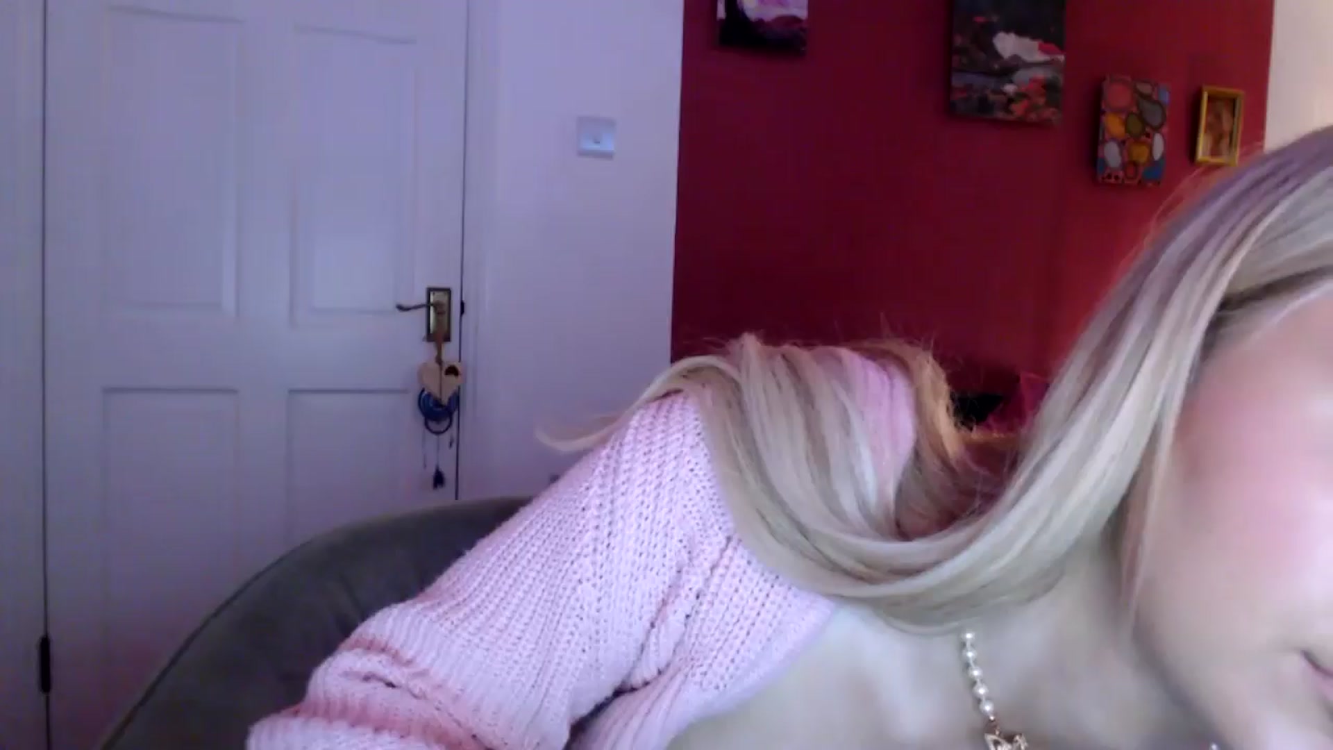Gallery image thumbnail from PetiteAvax's myfreecams stream on, 05/02/2024, 21:08 image 5 of 20