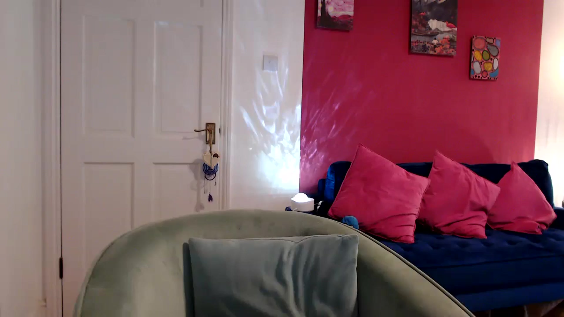 Gallery image thumbnail from PetiteAvax's myfreecams stream on, 05/05/2024, 18:12 image 18 of 20