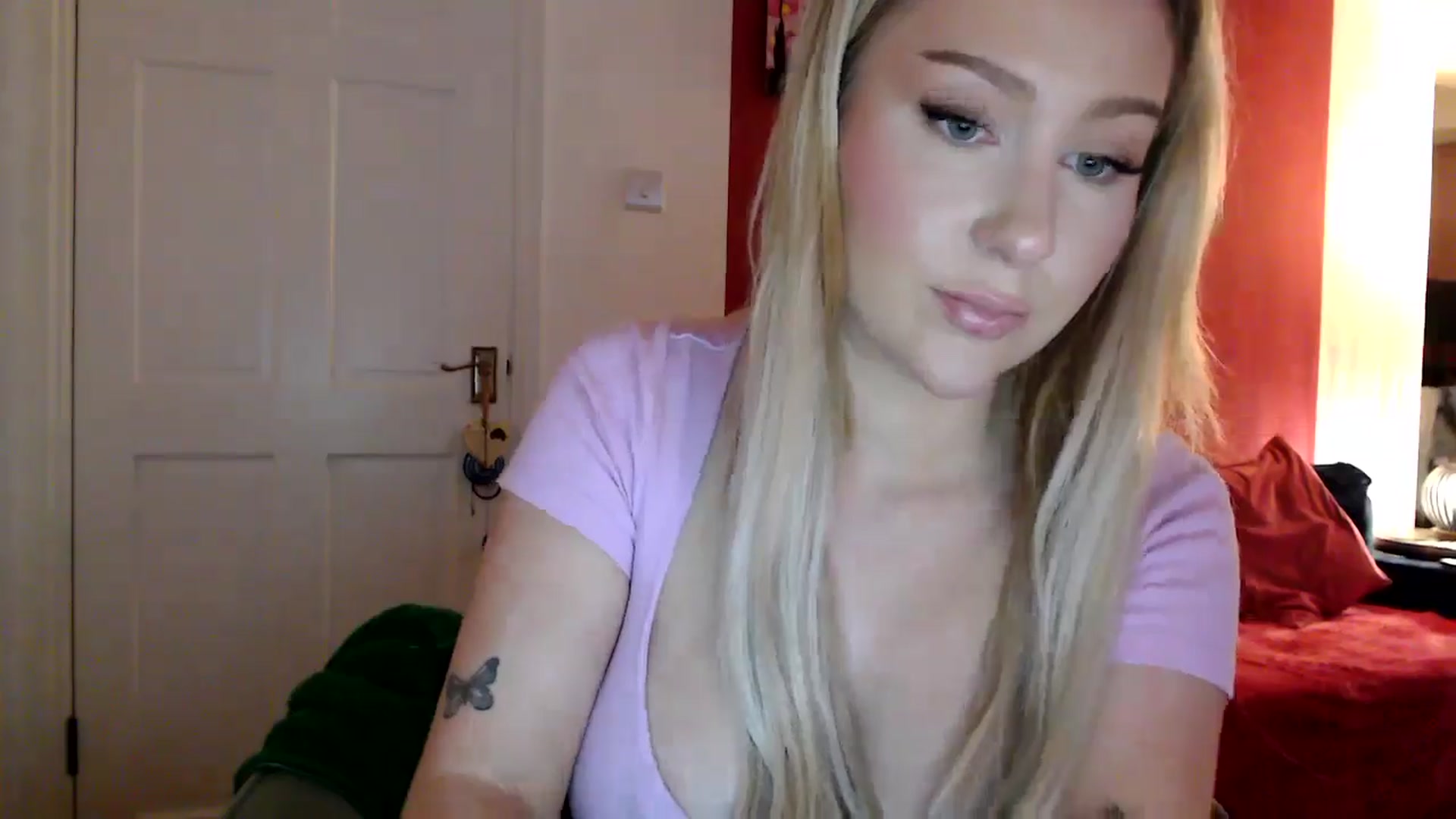 Gallery image thumbnail from PetiteAvax's myfreecams stream on, 05/13/2024, 21:49 image 20 of 20