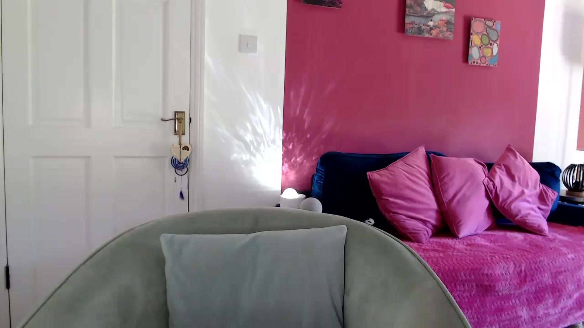 Gallery image thumbnail from PetiteAvax's myfreecams stream on, 05/15/2024, 10:32 image 18 of 20