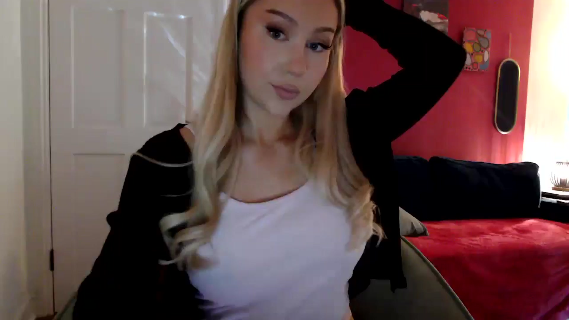 Gallery image thumbnail from PetiteAvax's myfreecams stream on, 05/21/2024, 17:42 image 1 of 20