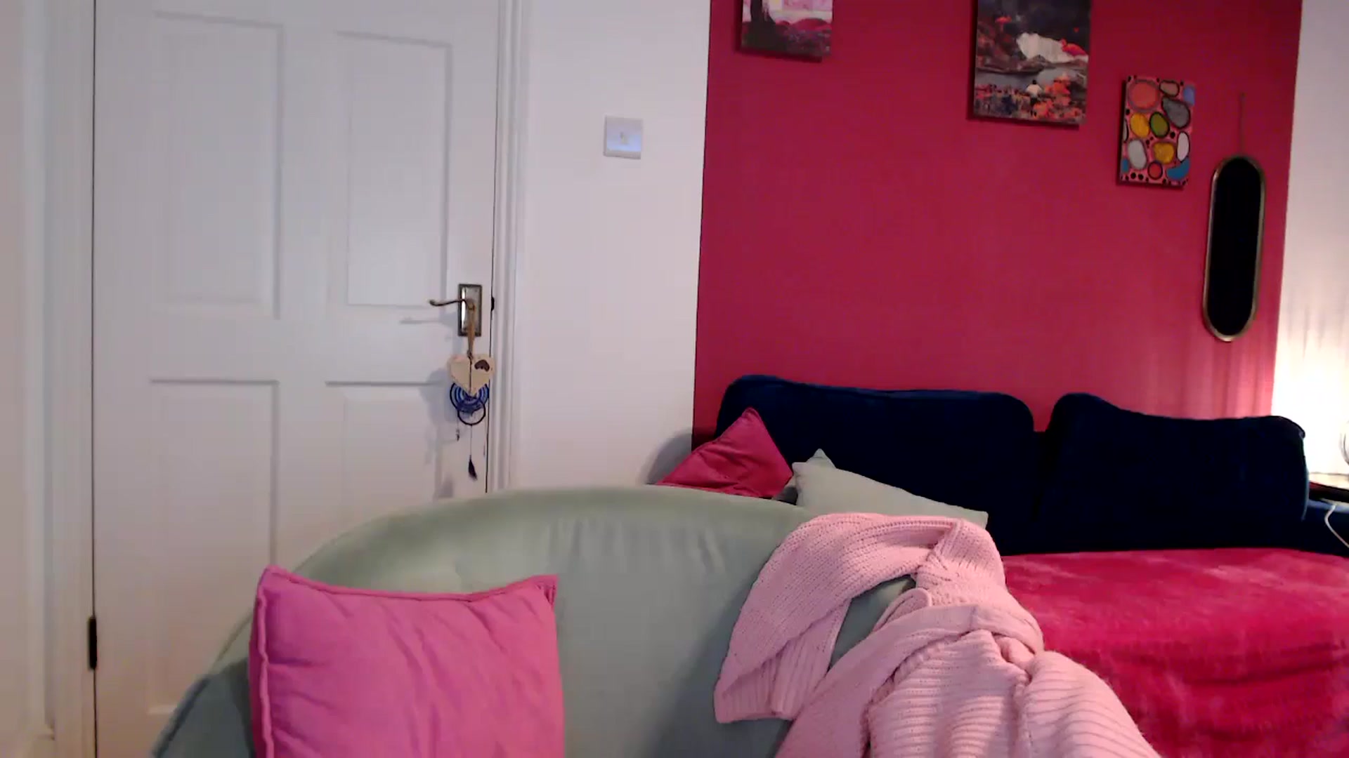 Gallery image thumbnail from PetiteAvax's myfreecams stream on, 05/22/2024, 20:05 image 9 of 20