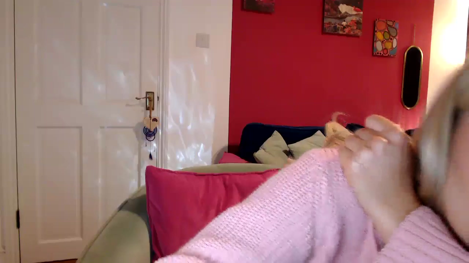 Gallery image thumbnail from PetiteAvax's myfreecams stream on, 05/24/2024, 20:13 image 5 of 20