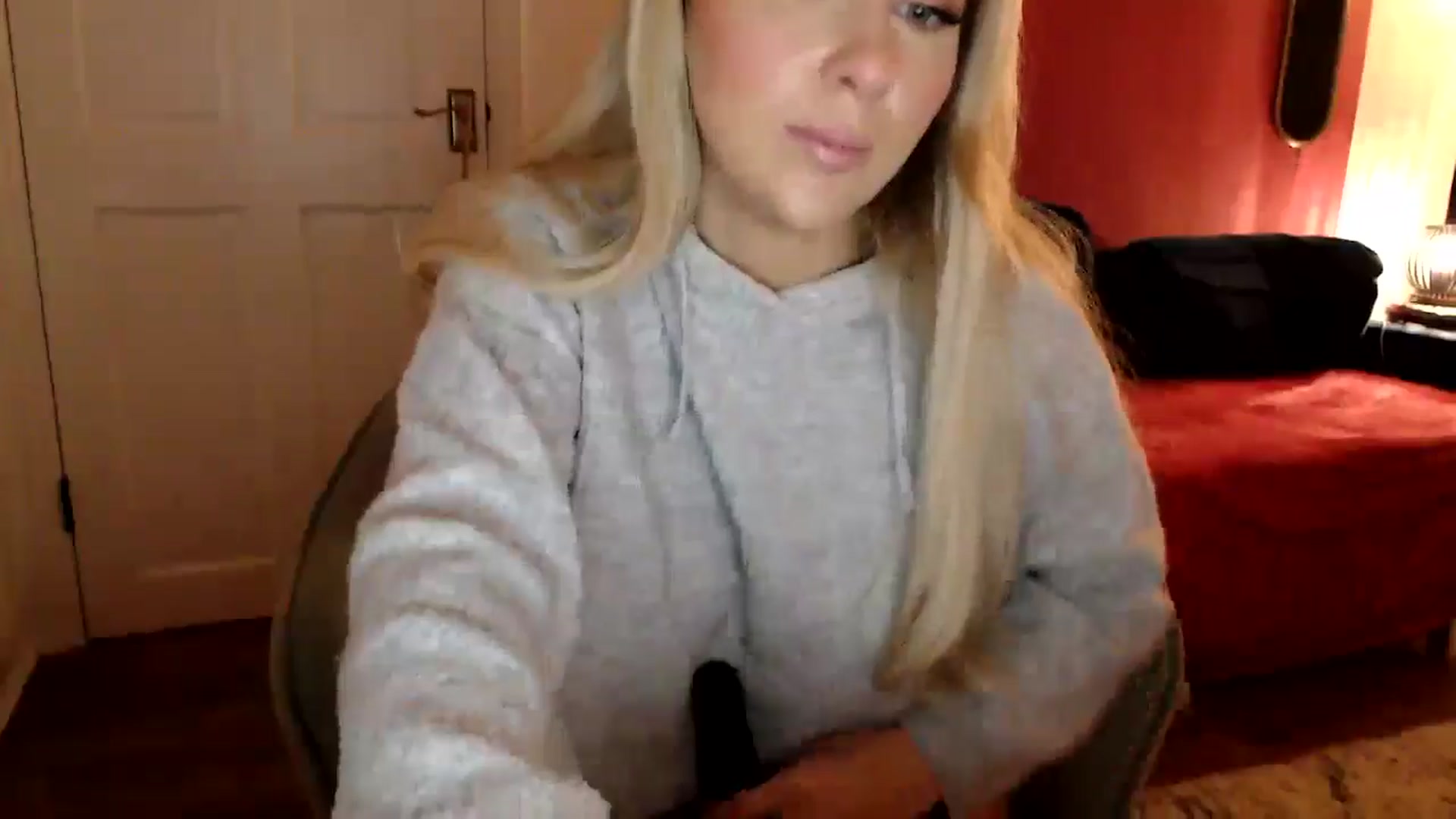 Gallery image thumbnail from PetiteAvax's myfreecams stream on, 05/27/2024, 20:32 image 8 of 20