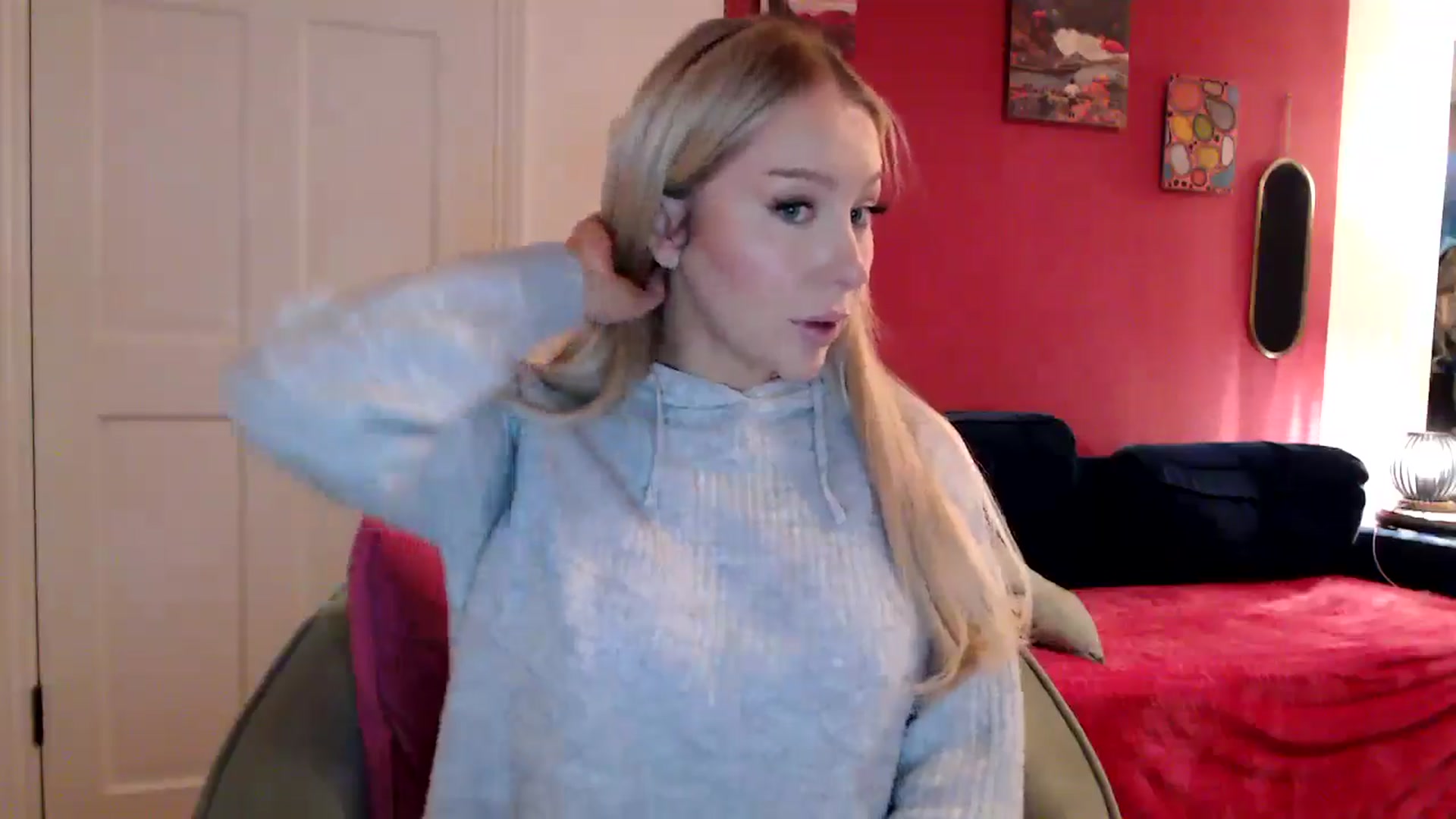 Gallery image thumbnail from PetiteAvax's myfreecams stream on, 05/27/2024, 20:32 image 3 of 20