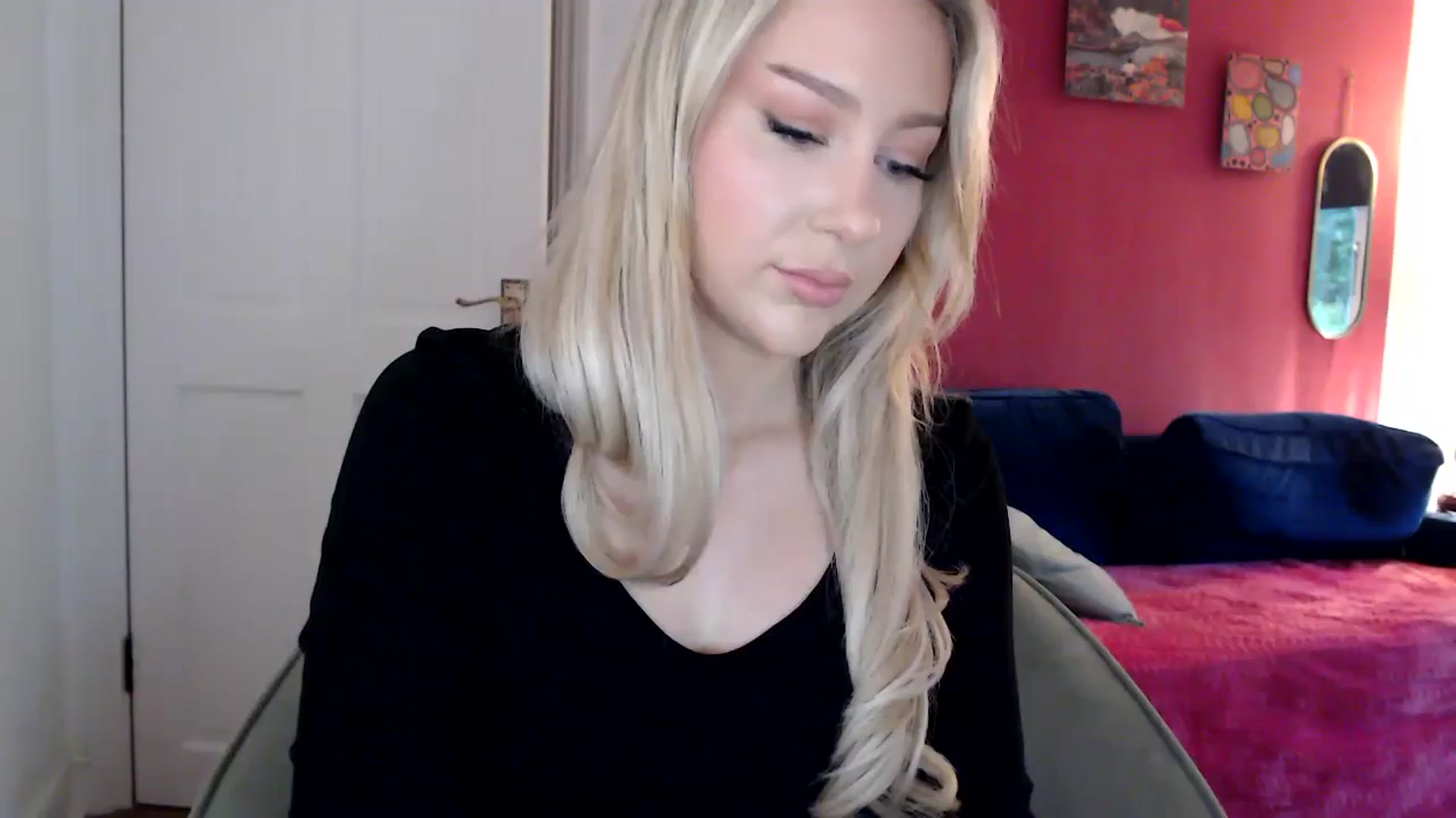 Gallery image thumbnail from PetiteAvax's myfreecams stream on, 05/30/2024, 19:46 image 1 of 20