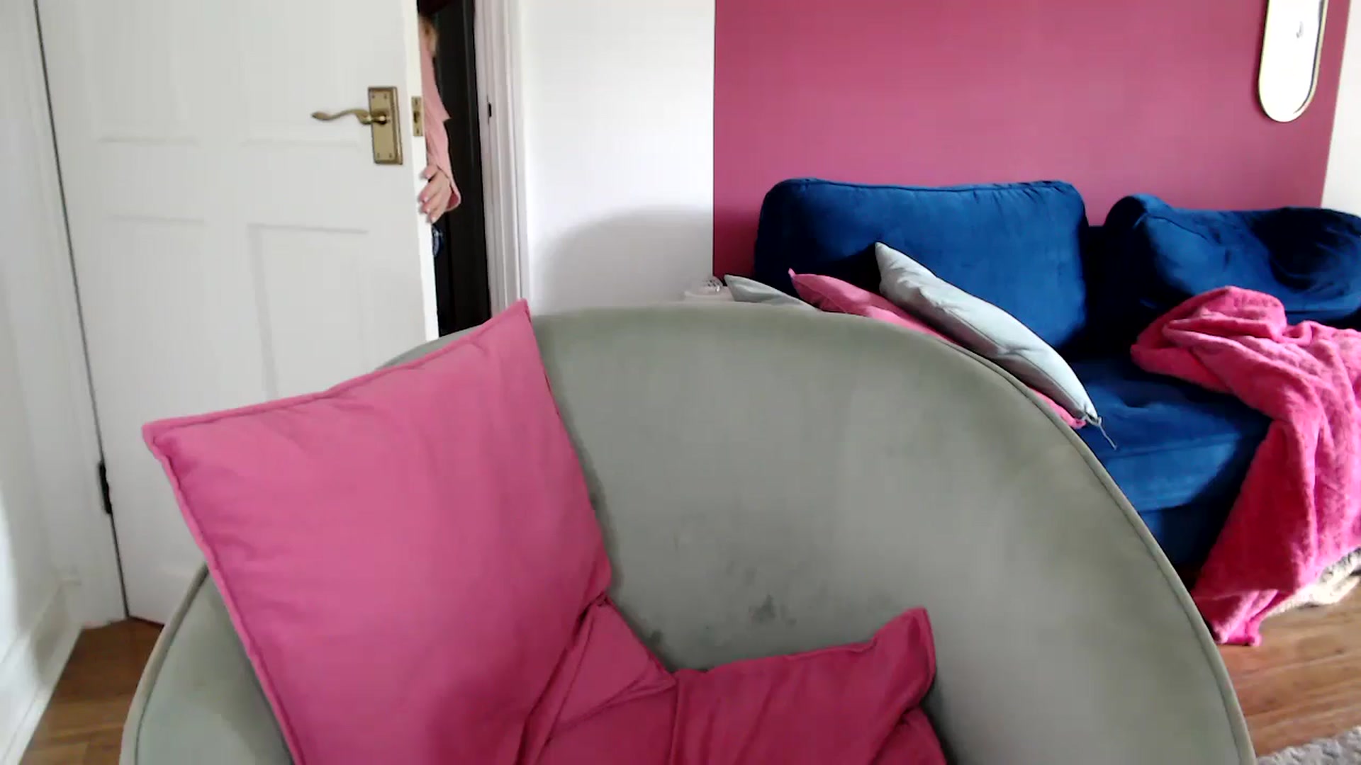 Gallery image thumbnail from PetiteAvax's myfreecams stream on, 06/03/2024, 16:09 image 17 of 20