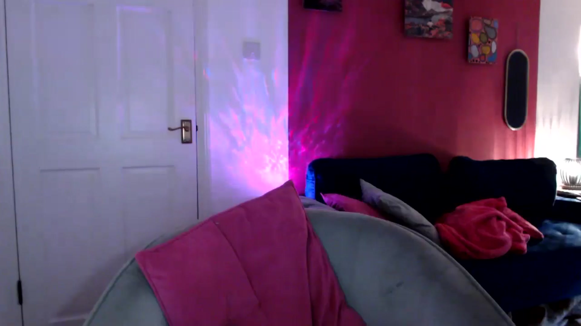 Gallery image thumbnail from PetiteAvax's myfreecams stream on, 06/03/2024, 19:03 image 11 of 20