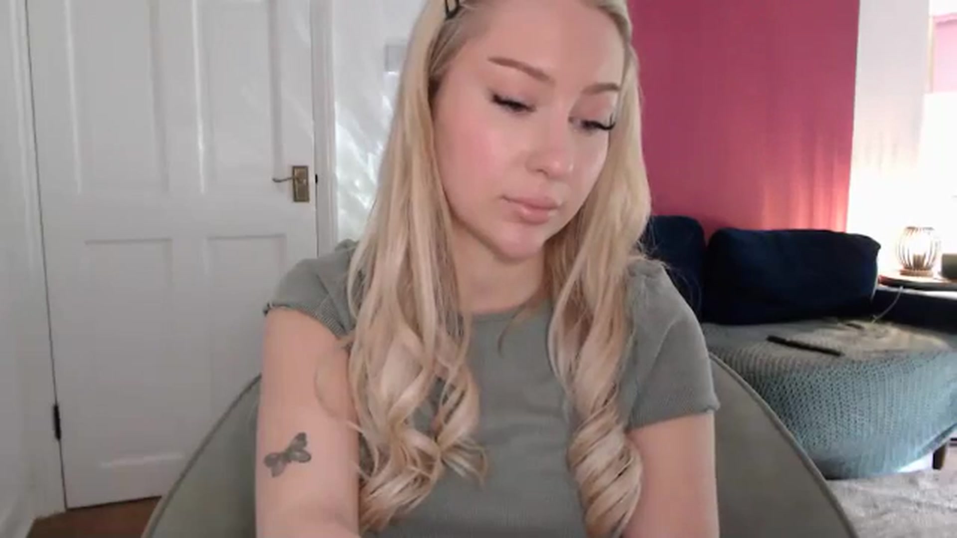 Gallery image thumbnail from PetiteAvax's myfreecams stream on, 06/10/2024, 14:26 image 5 of 20