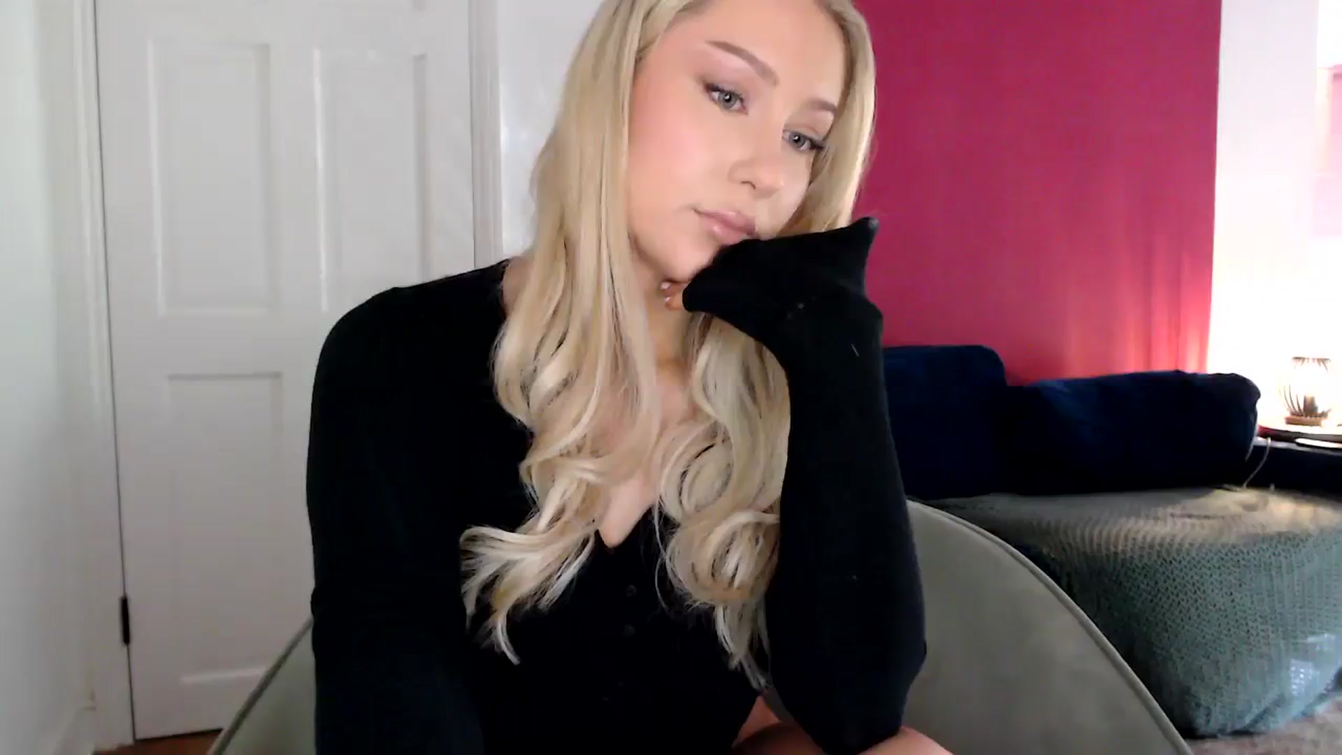 Gallery image thumbnail from PetiteAvax's myfreecams stream on, 06/12/2024, 12:35 image 20 of 20
