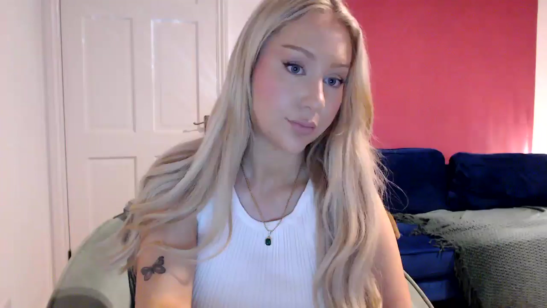 Gallery image thumbnail from PetiteAvax's myfreecams stream on, 06/16/2024, 20:42 image 19 of 20