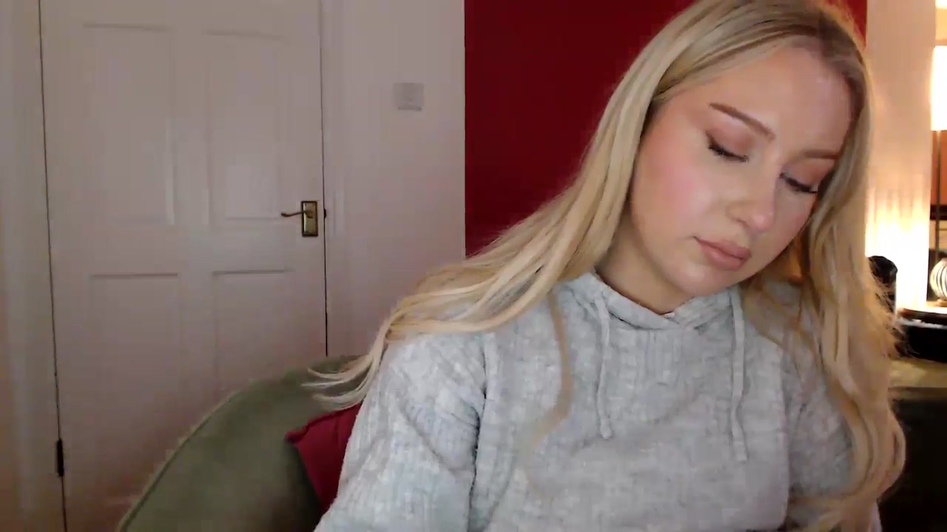 Gallery image thumbnail from PetiteAvax's myfreecams stream on, 06/22/2024, 22:33 image 10 of 20