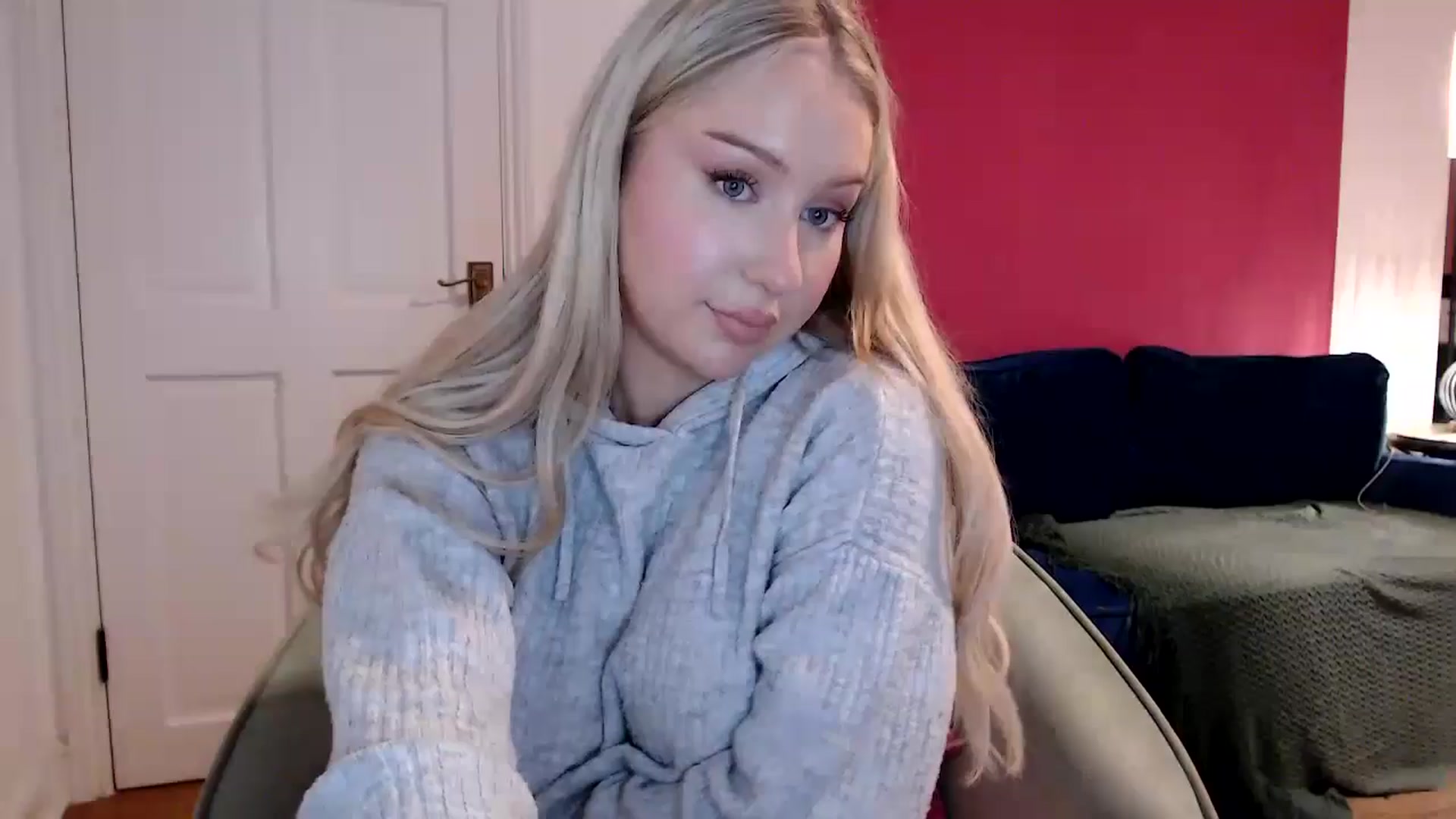 Gallery image thumbnail from PetiteAvax's myfreecams stream on, 06/22/2024, 22:33 image 1 of 20