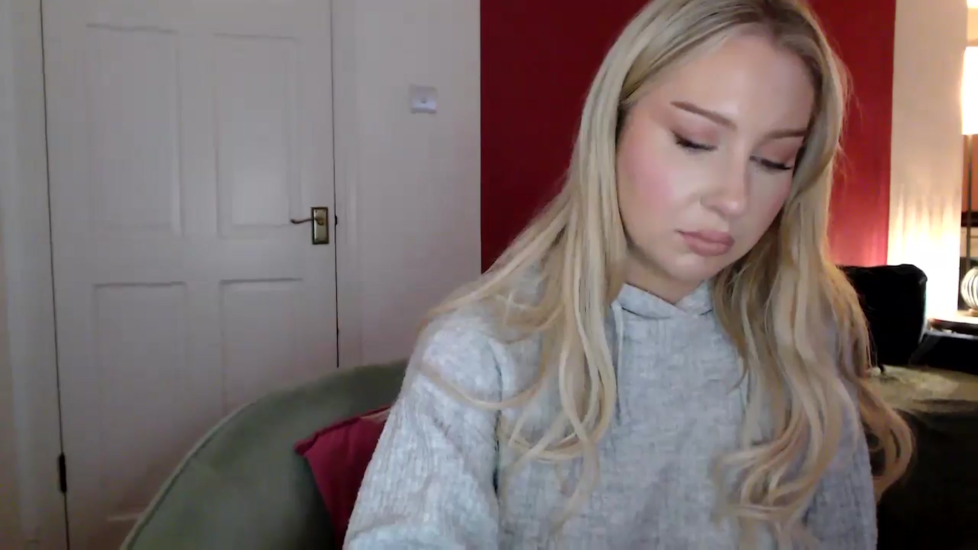Gallery image thumbnail from PetiteAvax's myfreecams stream on, 06/22/2024, 22:33 image 20 of 20