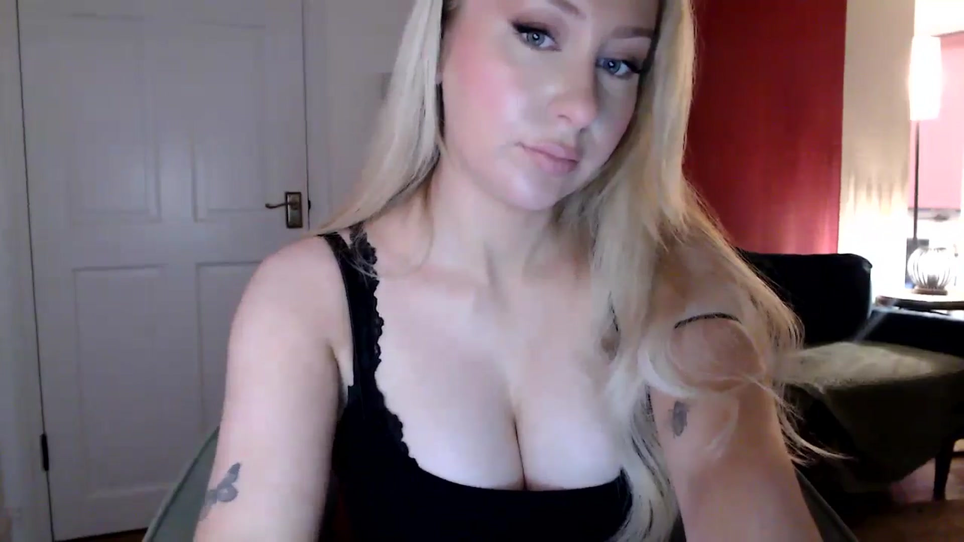 Gallery image thumbnail from PetiteAvax's myfreecams stream on, 06/23/2024, 20:38 image 19 of 20