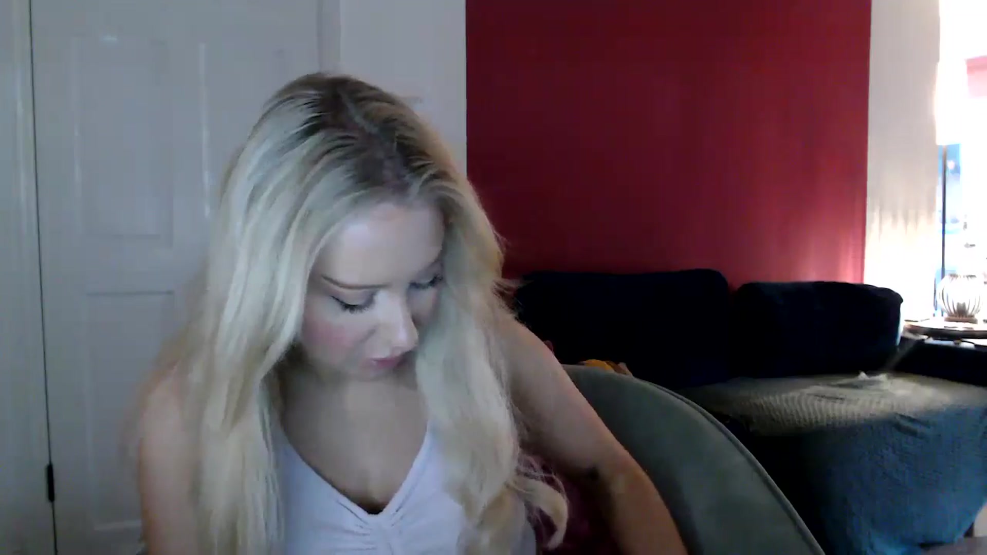 Gallery image thumbnail from PetiteAvax's myfreecams stream on, 06/25/2024, 21:19 image 2 of 20