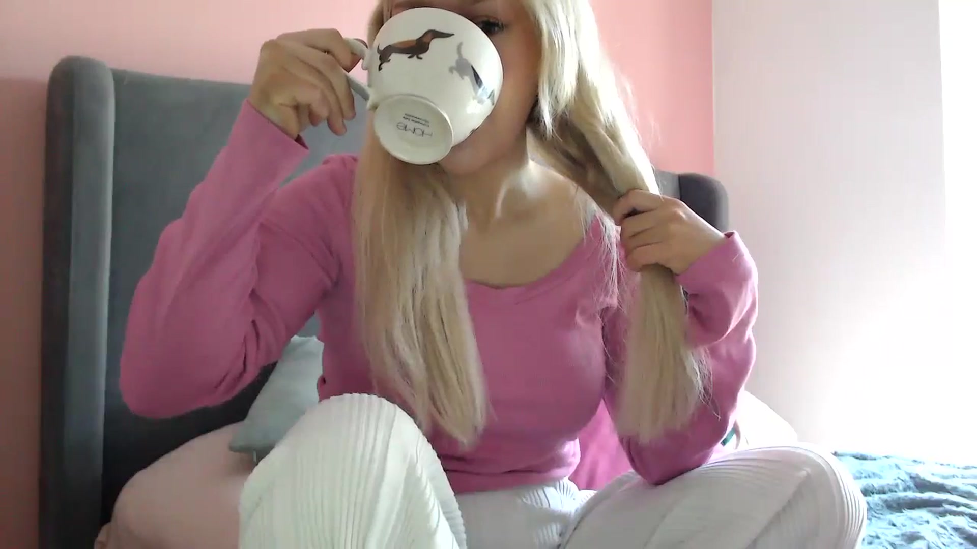 Gallery image thumbnail from PetiteAvax's myfreecams stream on, 06/29/2024, 11:47 image 7 of 20
