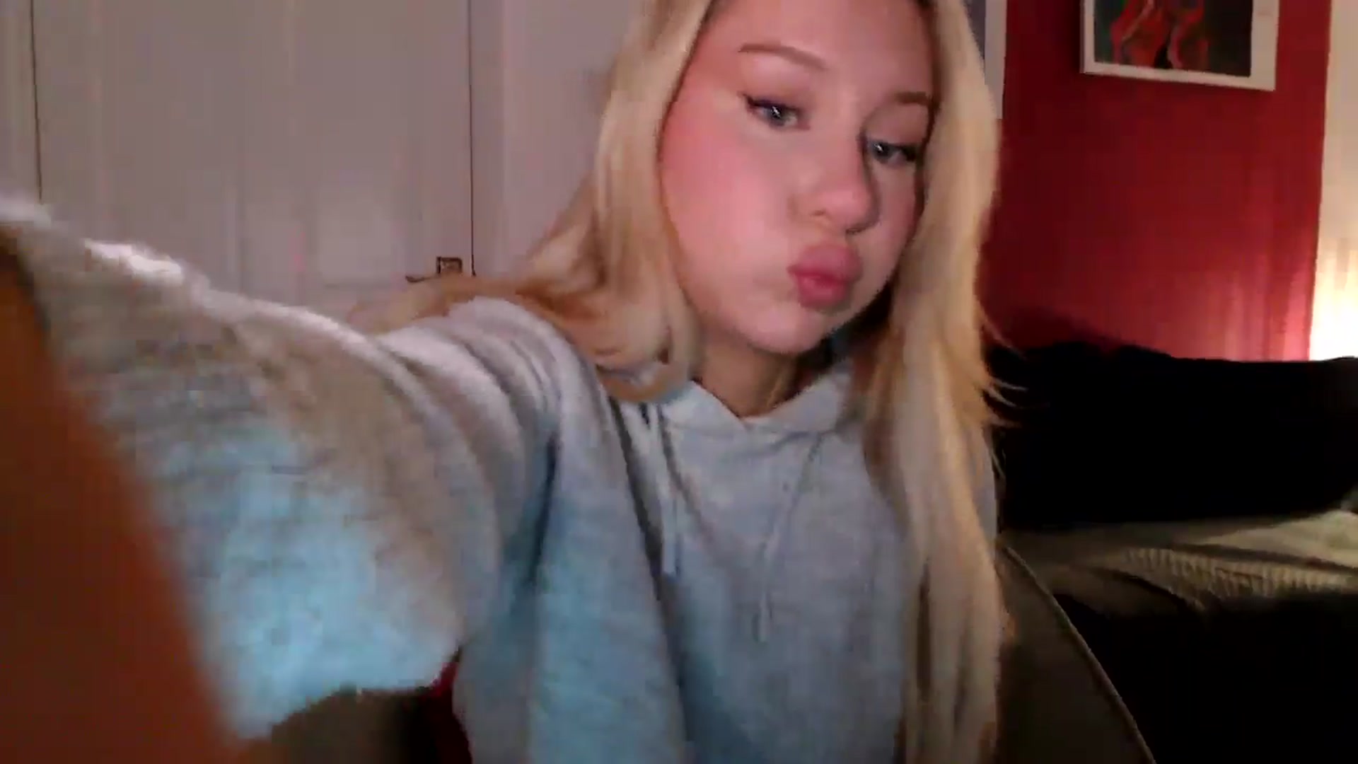 Gallery image thumbnail from PetiteAvax's myfreecams stream on, 07/04/2024, 19:55 image 19 of 20