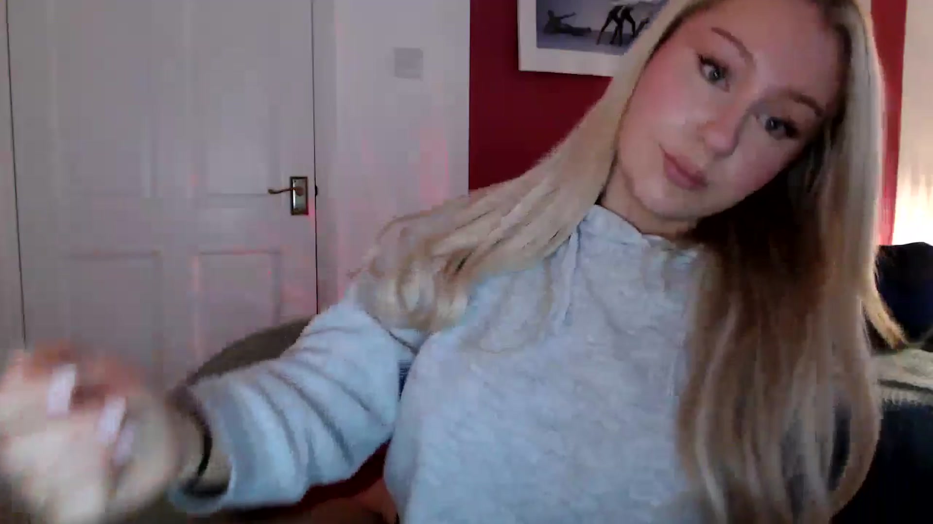 Gallery image thumbnail from PetiteAvax's myfreecams stream on, 07/04/2024, 19:55 image 15 of 20