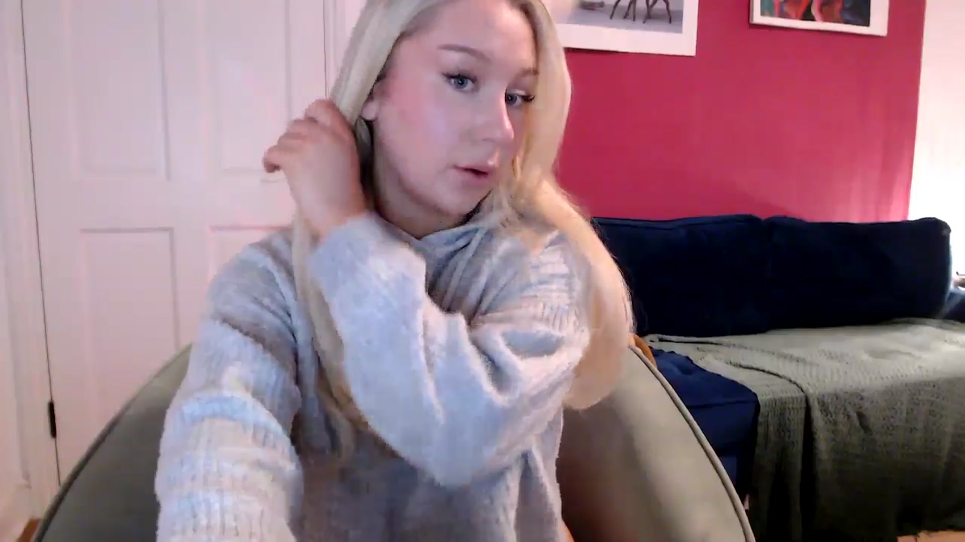 Gallery image thumbnail from PetiteAvax's myfreecams stream on, 07/04/2024, 20:40 image 19 of 20